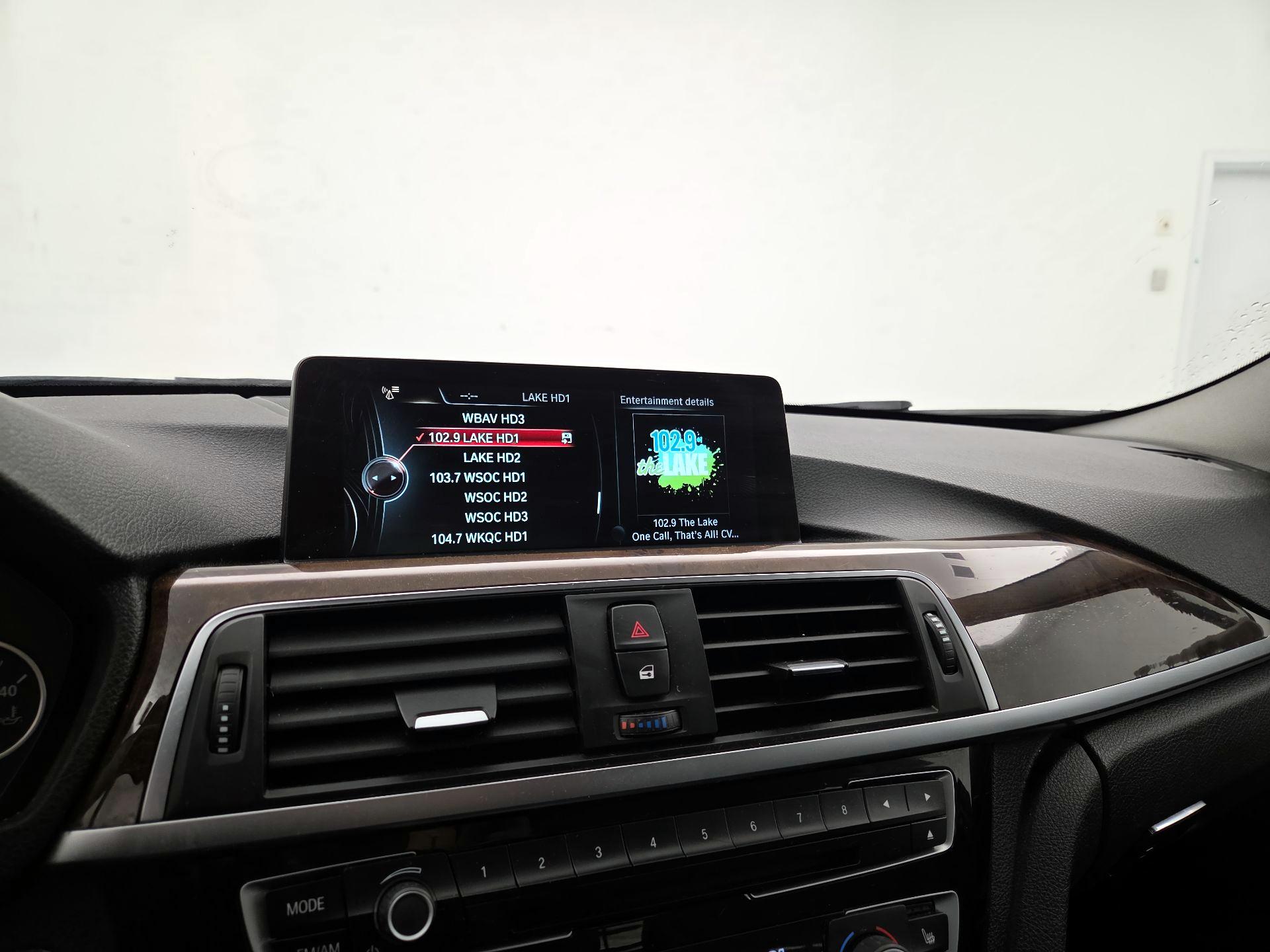 Thumbnail: 2016 BMW 3 Series - 15