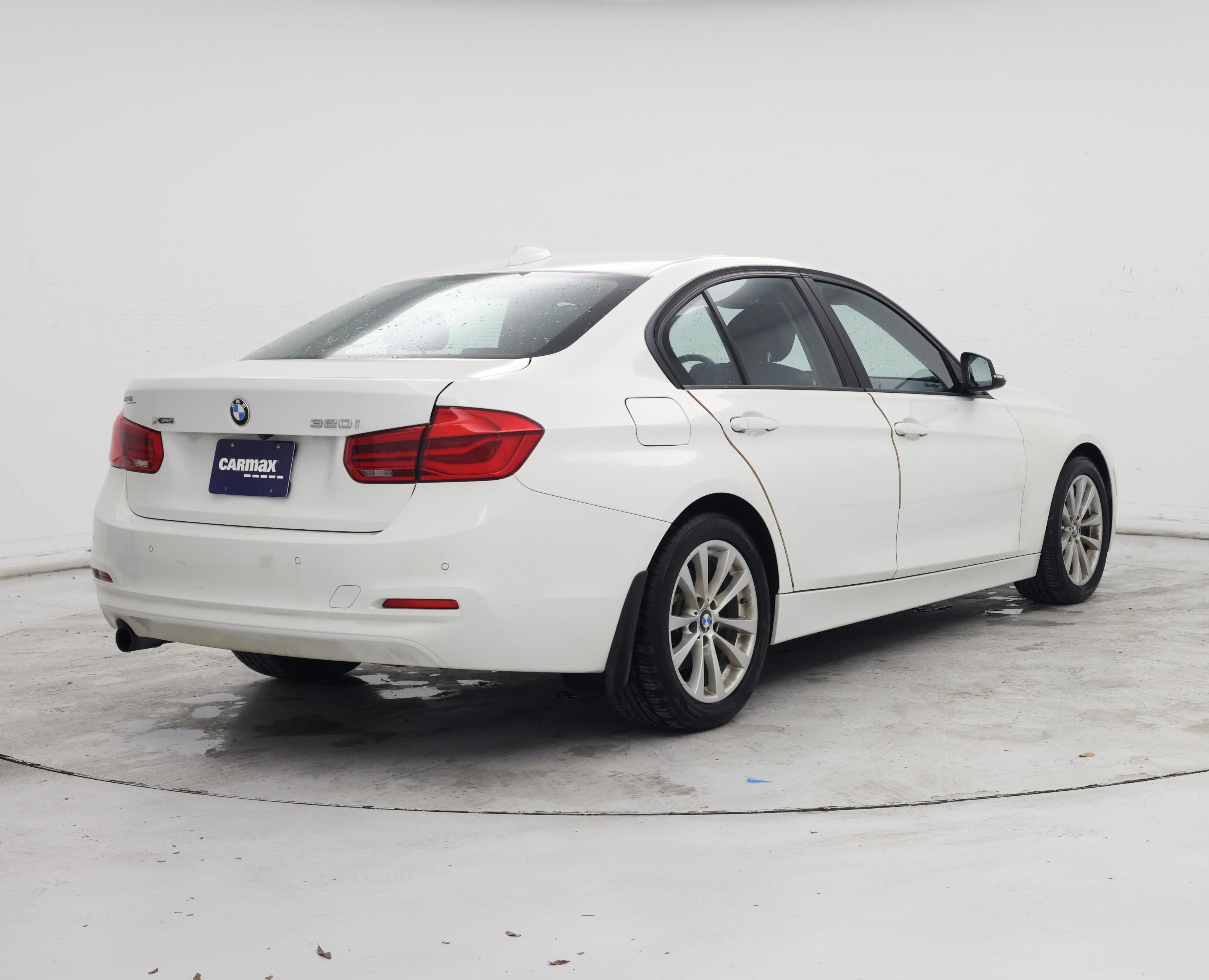 Thumbnail: 2016 BMW 3 Series - 8