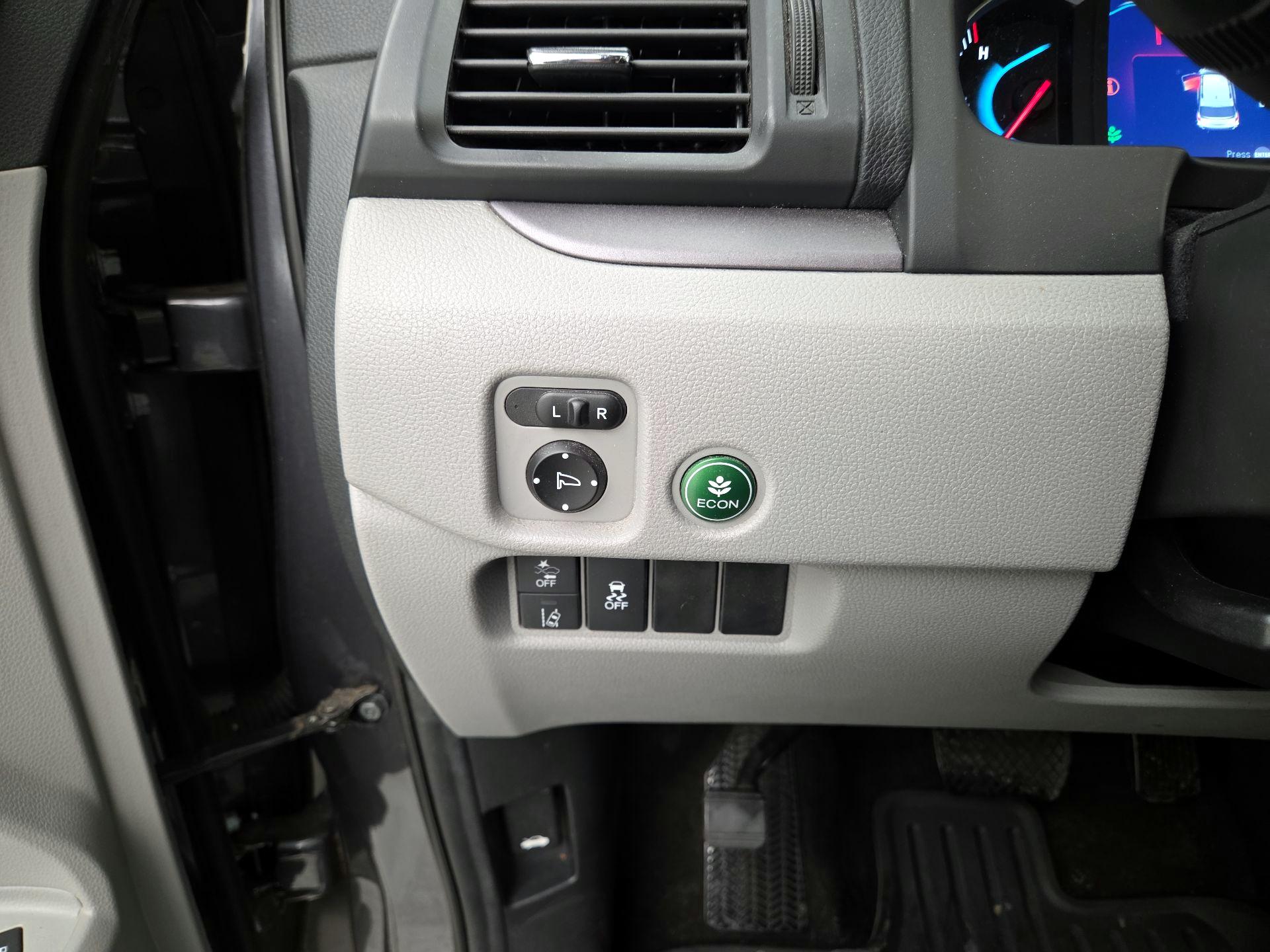 Thumbnail: 2019 Honda Pilot - 13