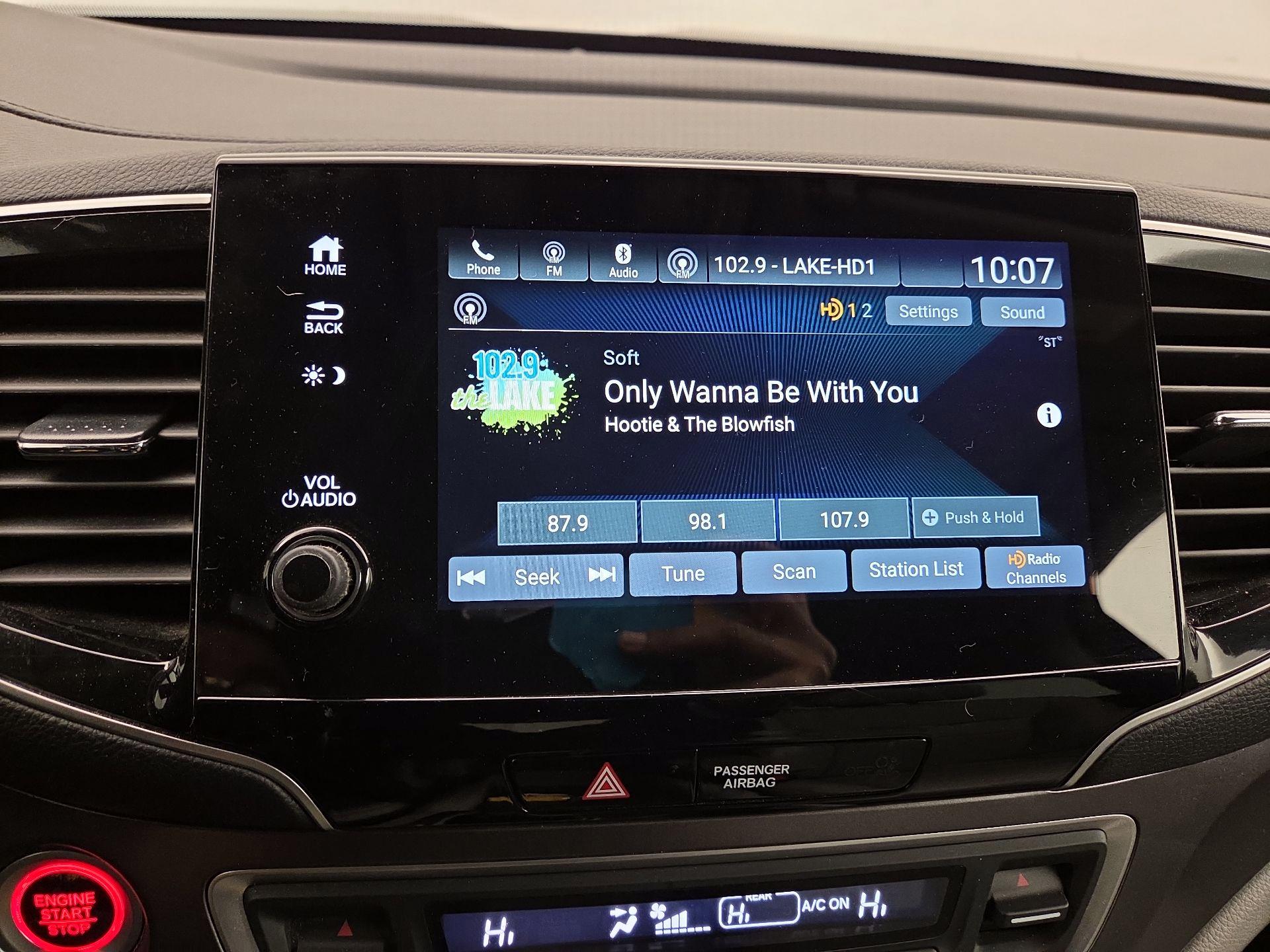 Thumbnail: 2019 Honda Pilot - 15