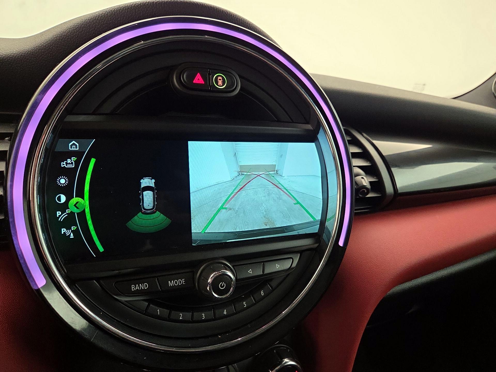 Thumbnail: 2019 MINI Cooper Hardtop - 14