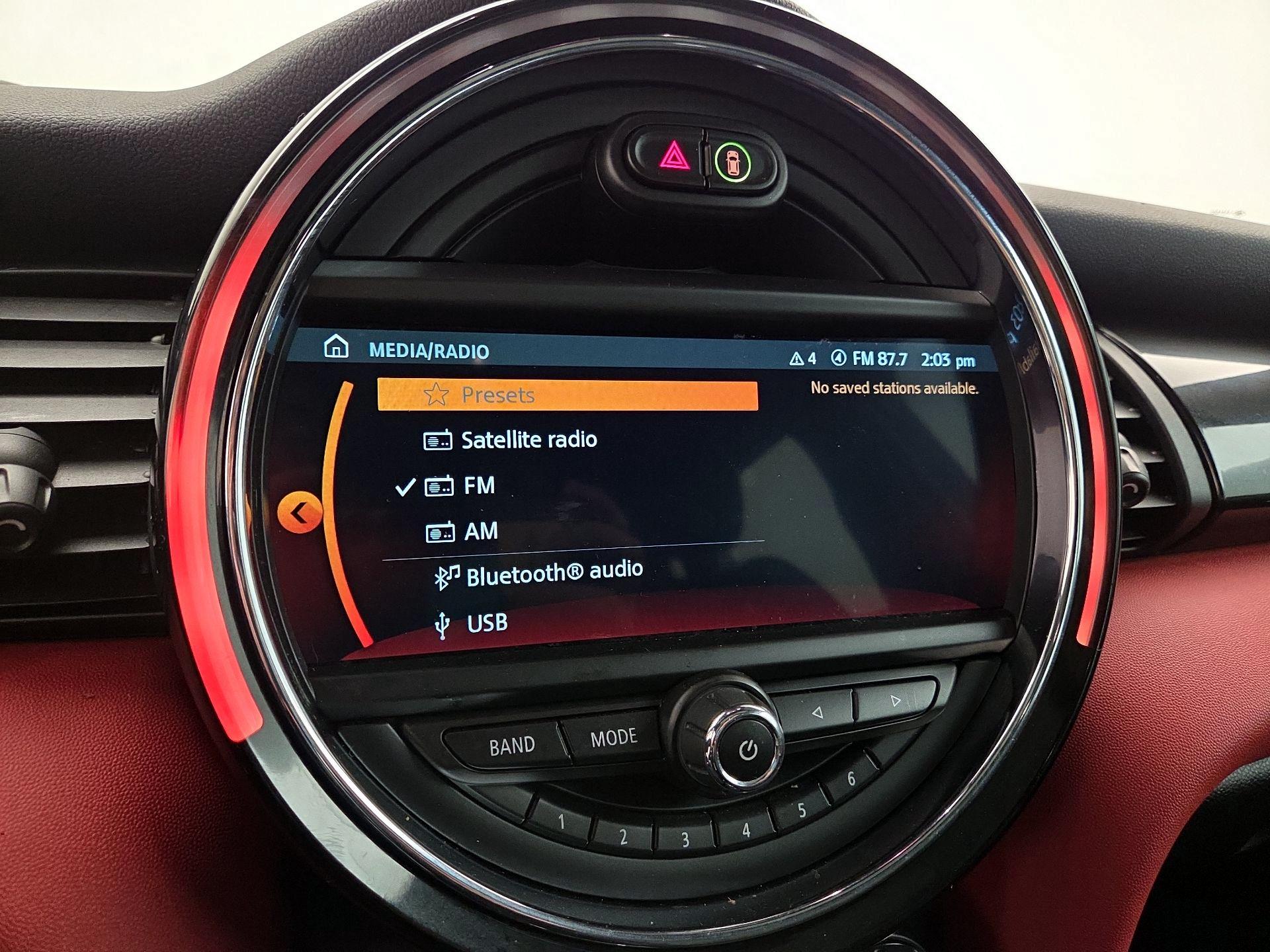 Thumbnail: 2019 MINI Cooper Hardtop - 15