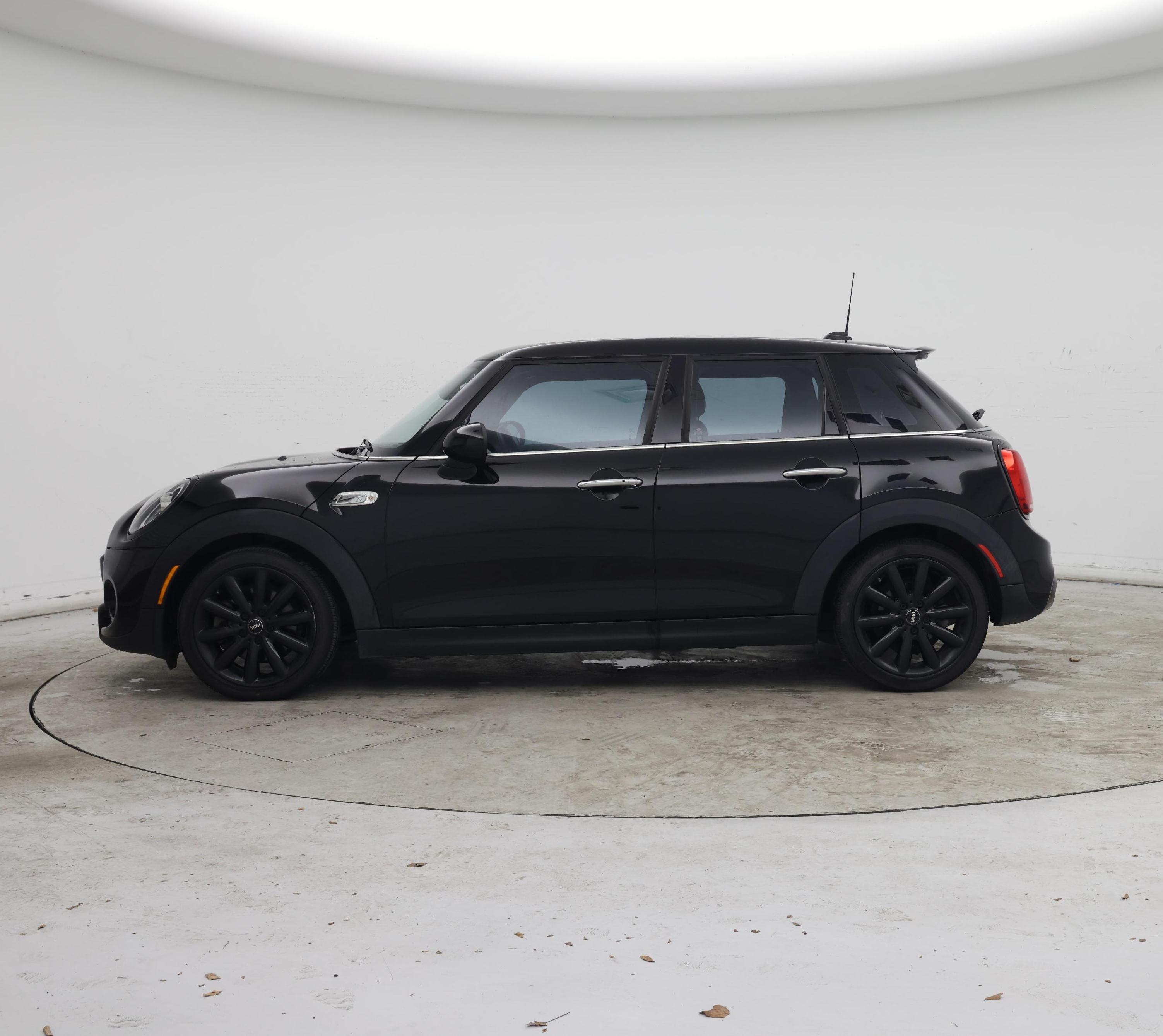 Thumbnail: 2019 MINI Cooper Hardtop - 3