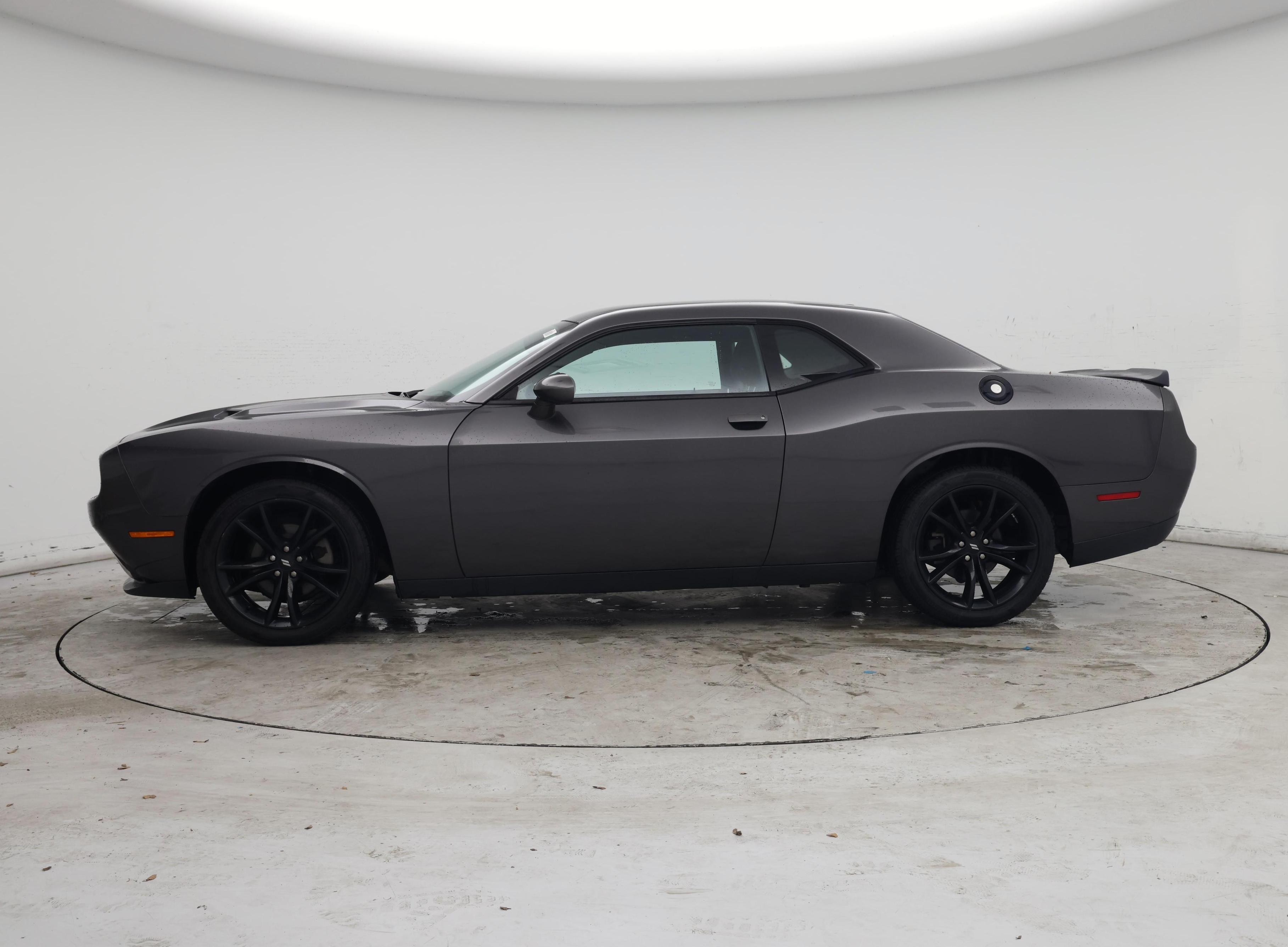 Thumbnail: 2018 Dodge Challenger - 3