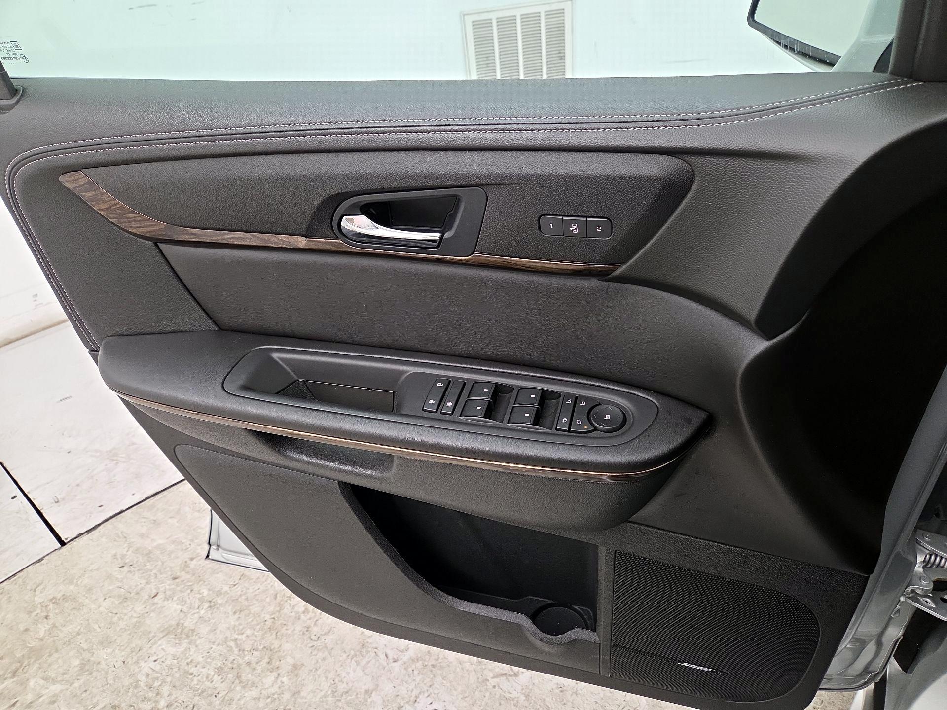 Thumbnail: 2015 GMC Acadia - 12