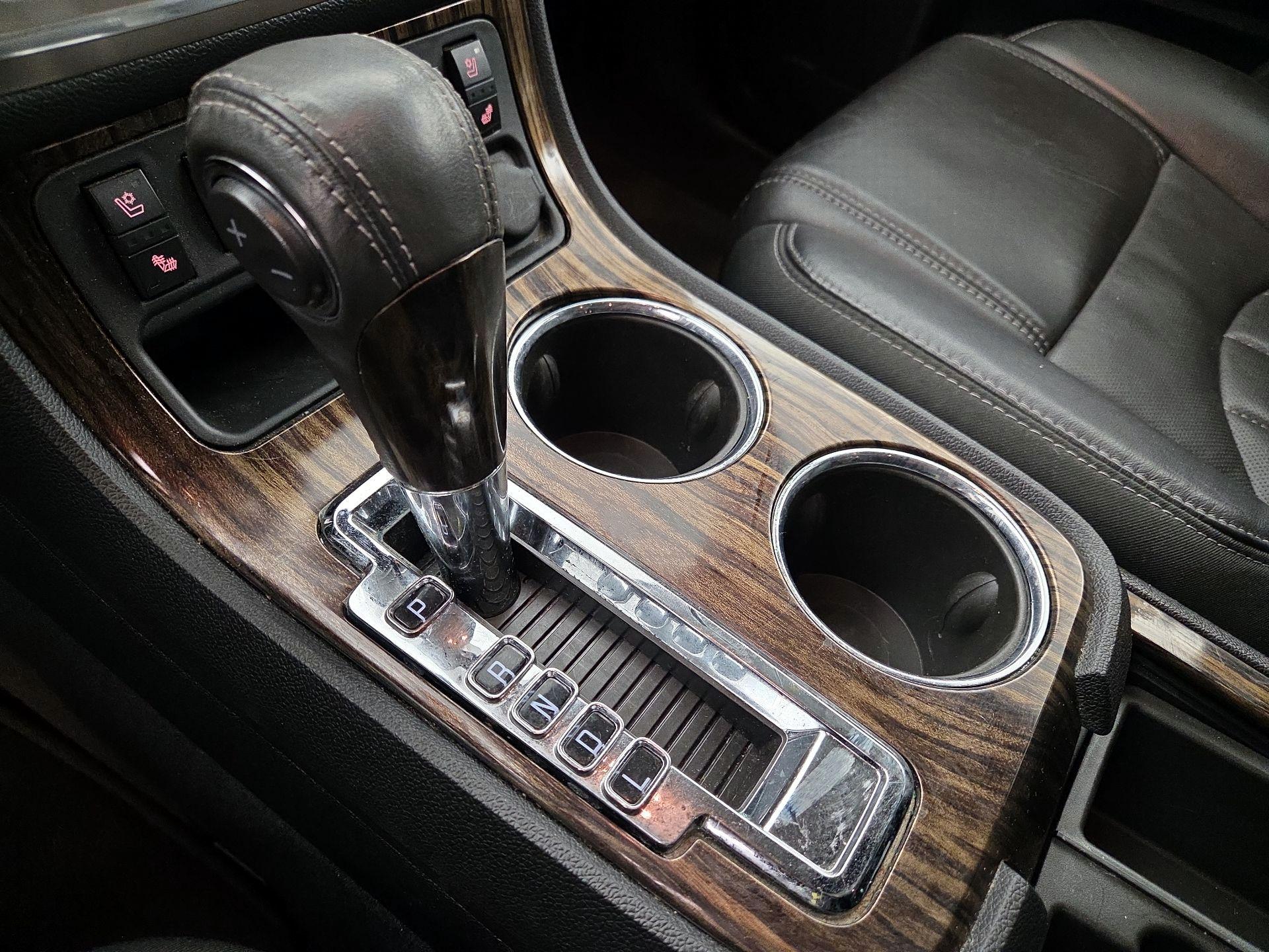 Thumbnail: 2015 GMC Acadia - 17