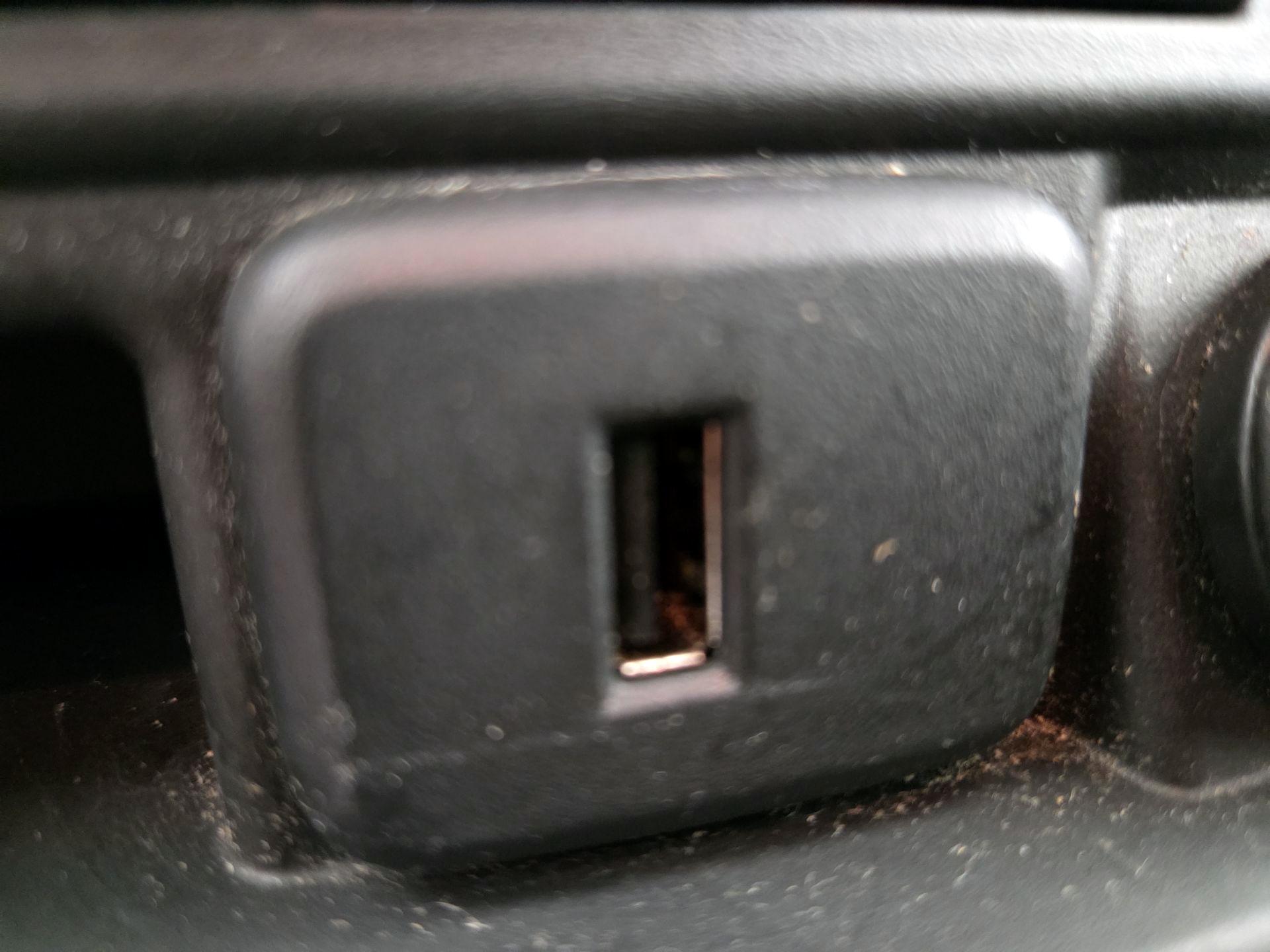 Thumbnail: 2015 GMC Acadia - 18