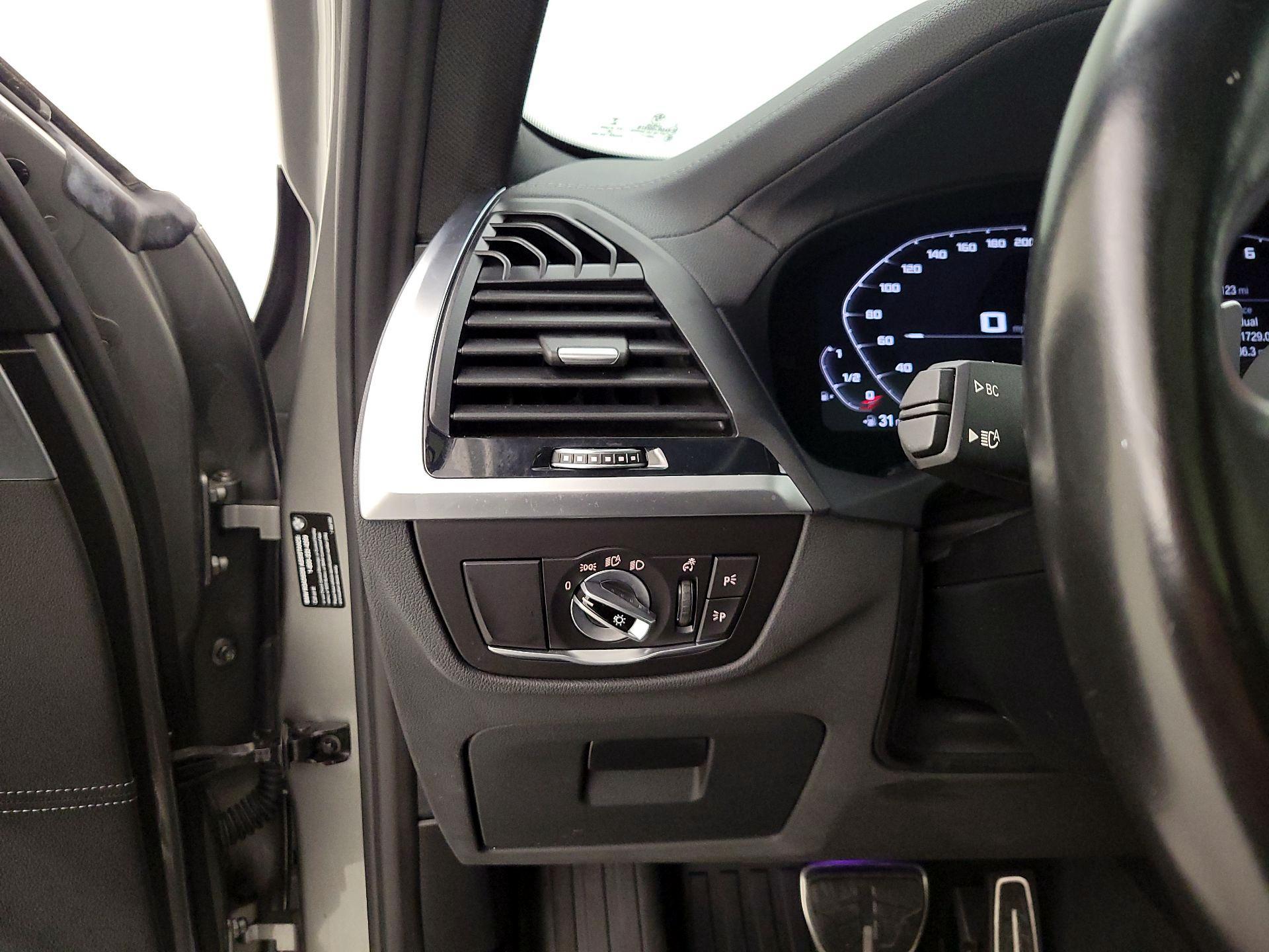 Thumbnail: 2021 BMW X4 - 13