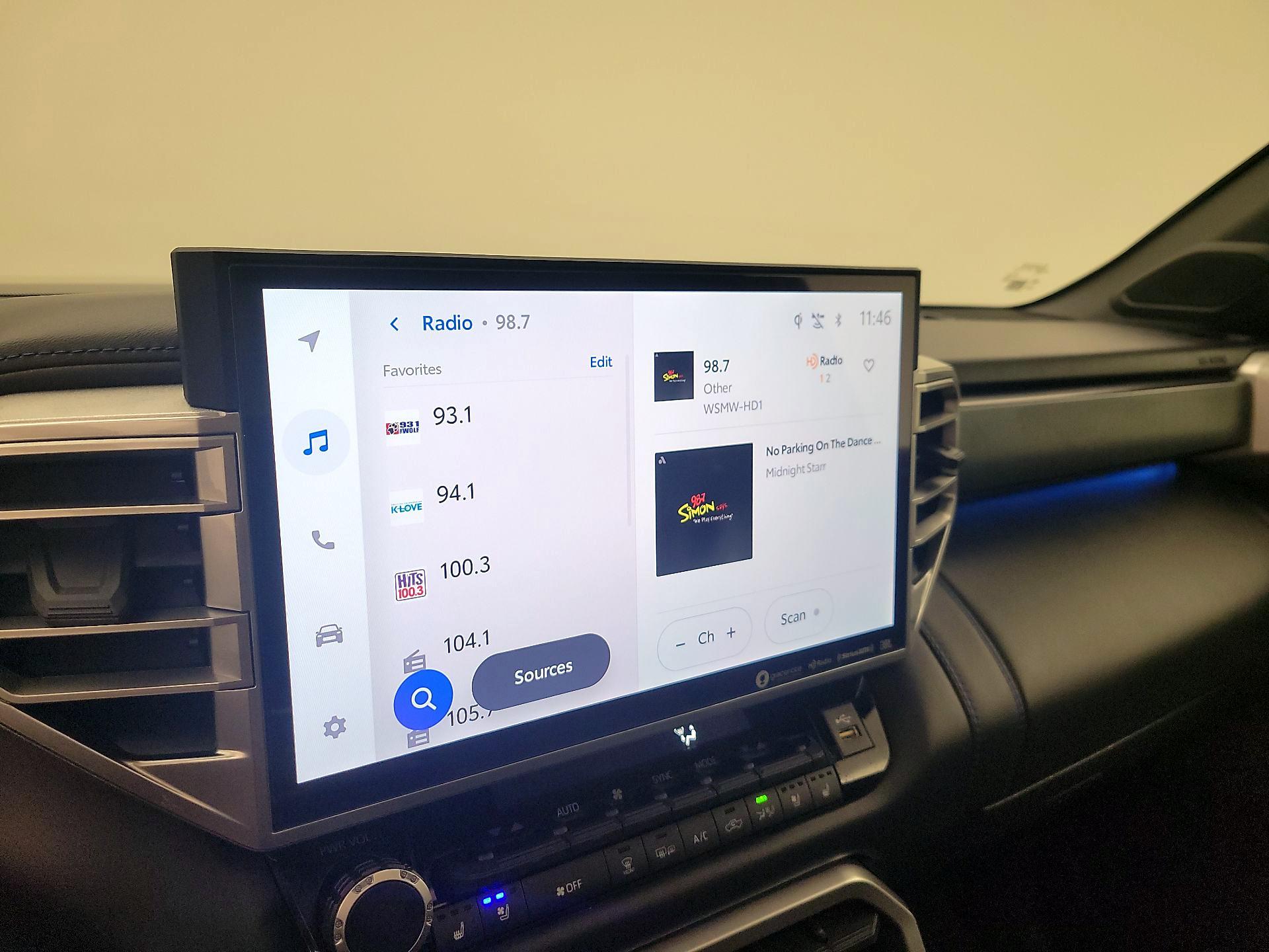 Thumbnail: 2023 Toyota Tundra - 15