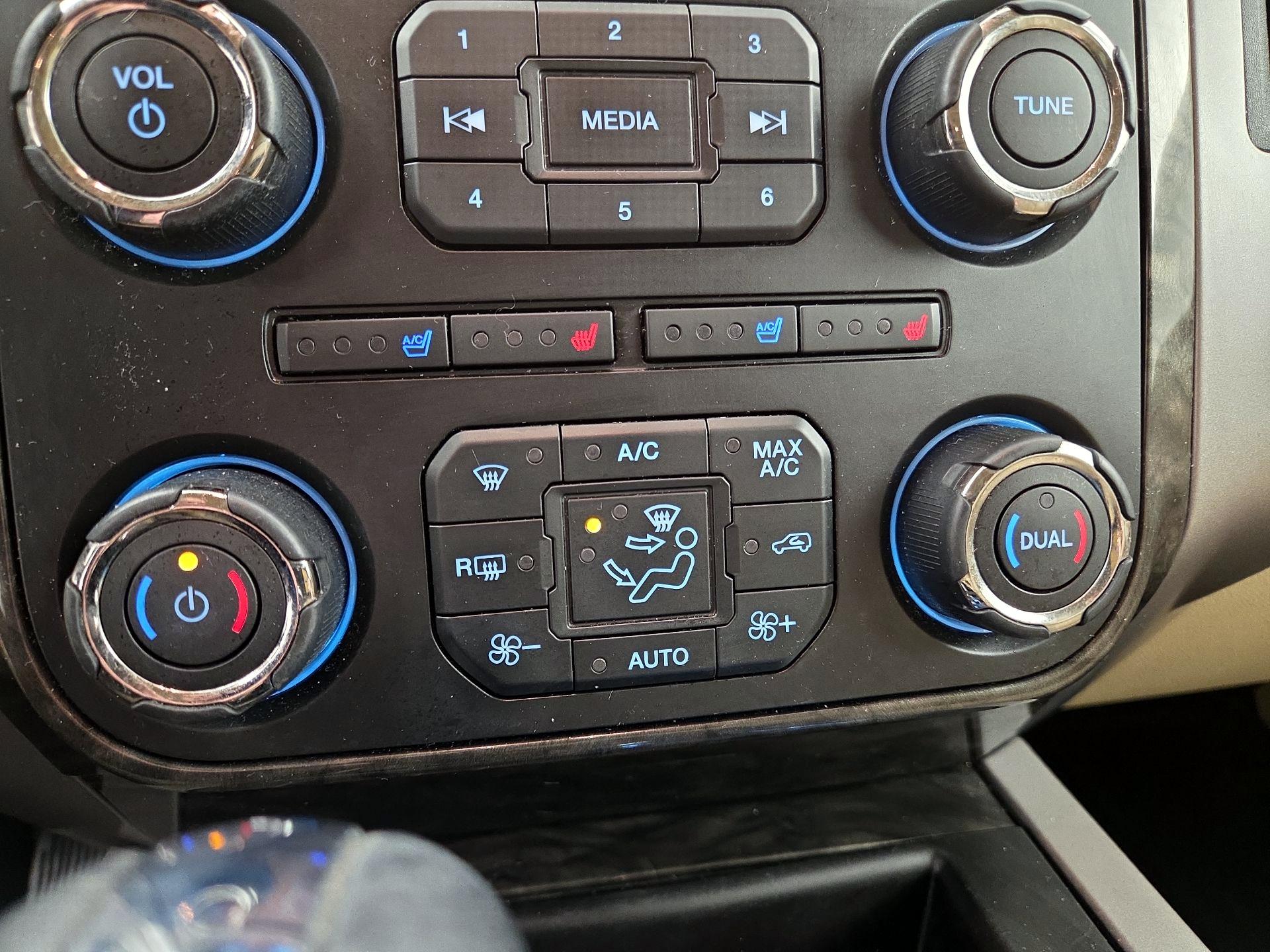 Thumbnail: 2017 Ford Expedition - 17