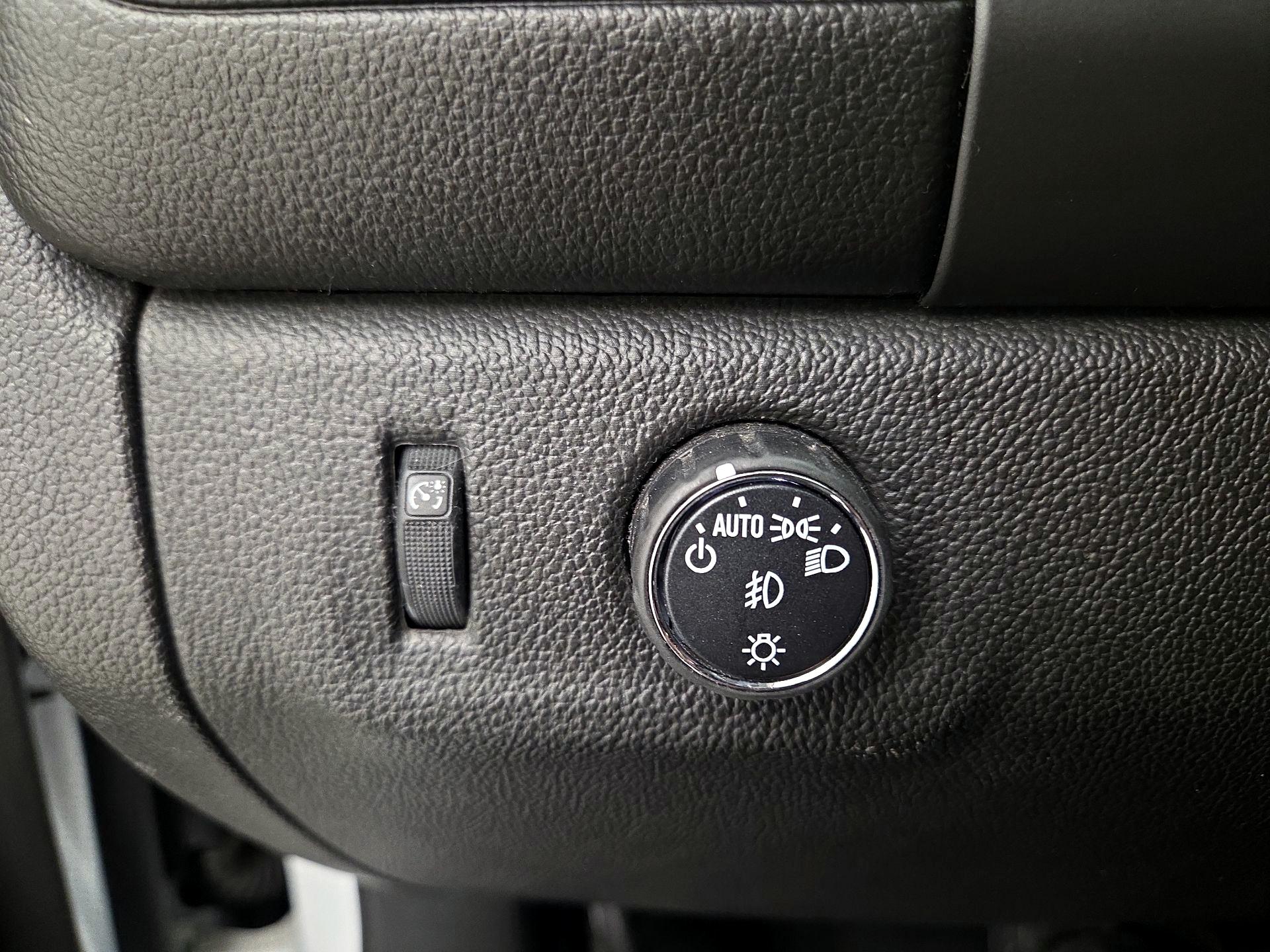 Thumbnail: 2016 GMC Canyon - 13