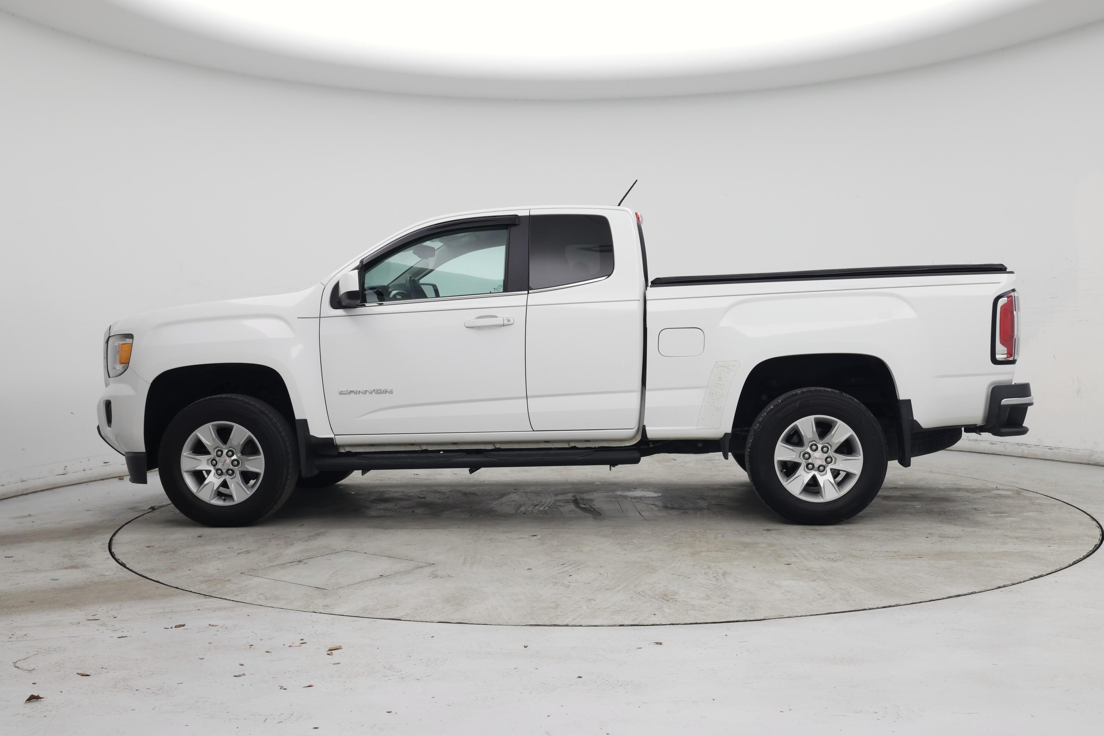 Thumbnail: 2016 GMC Canyon - 3