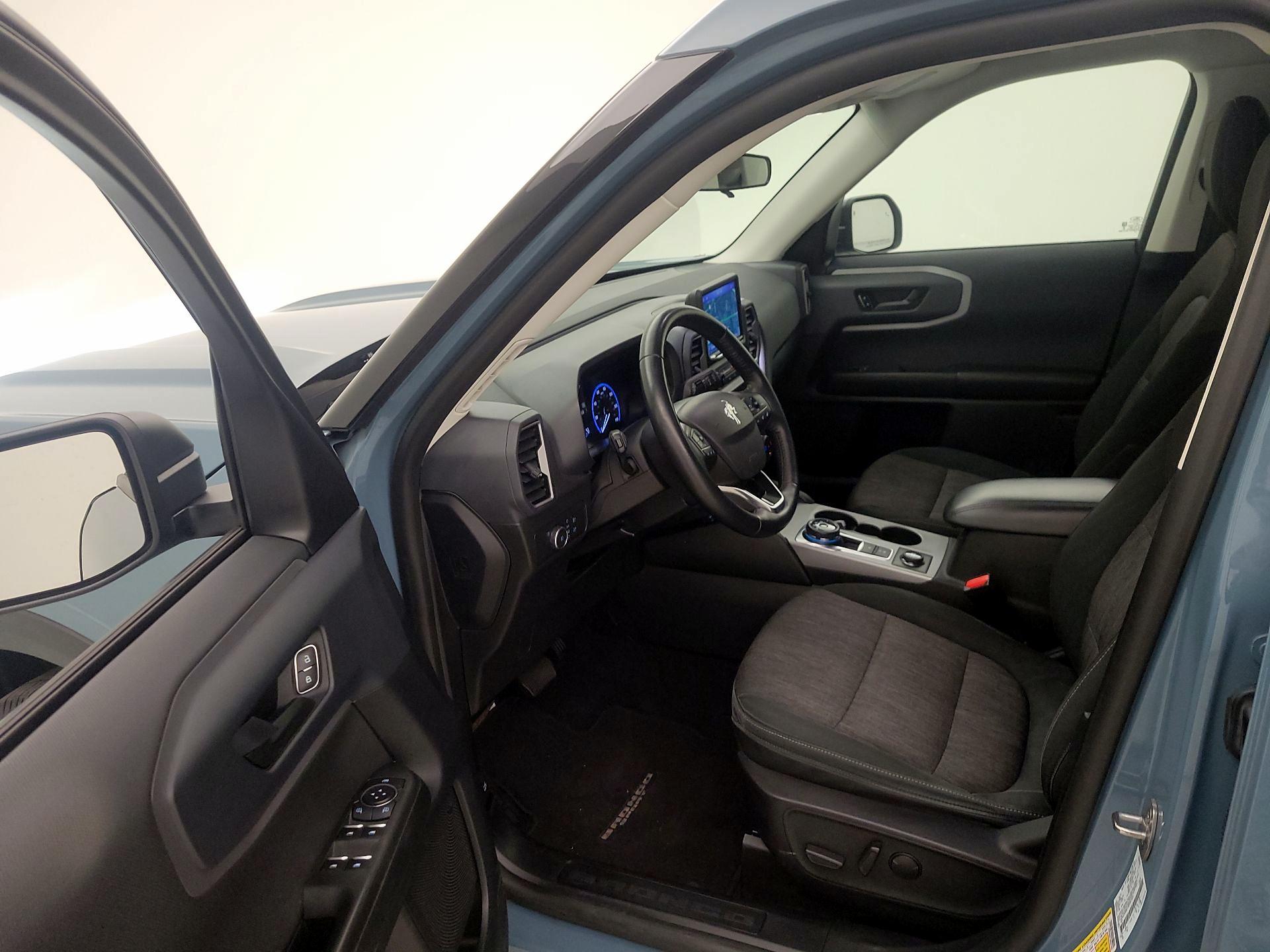 Thumbnail: 2022 Ford Bronco Sport - 11