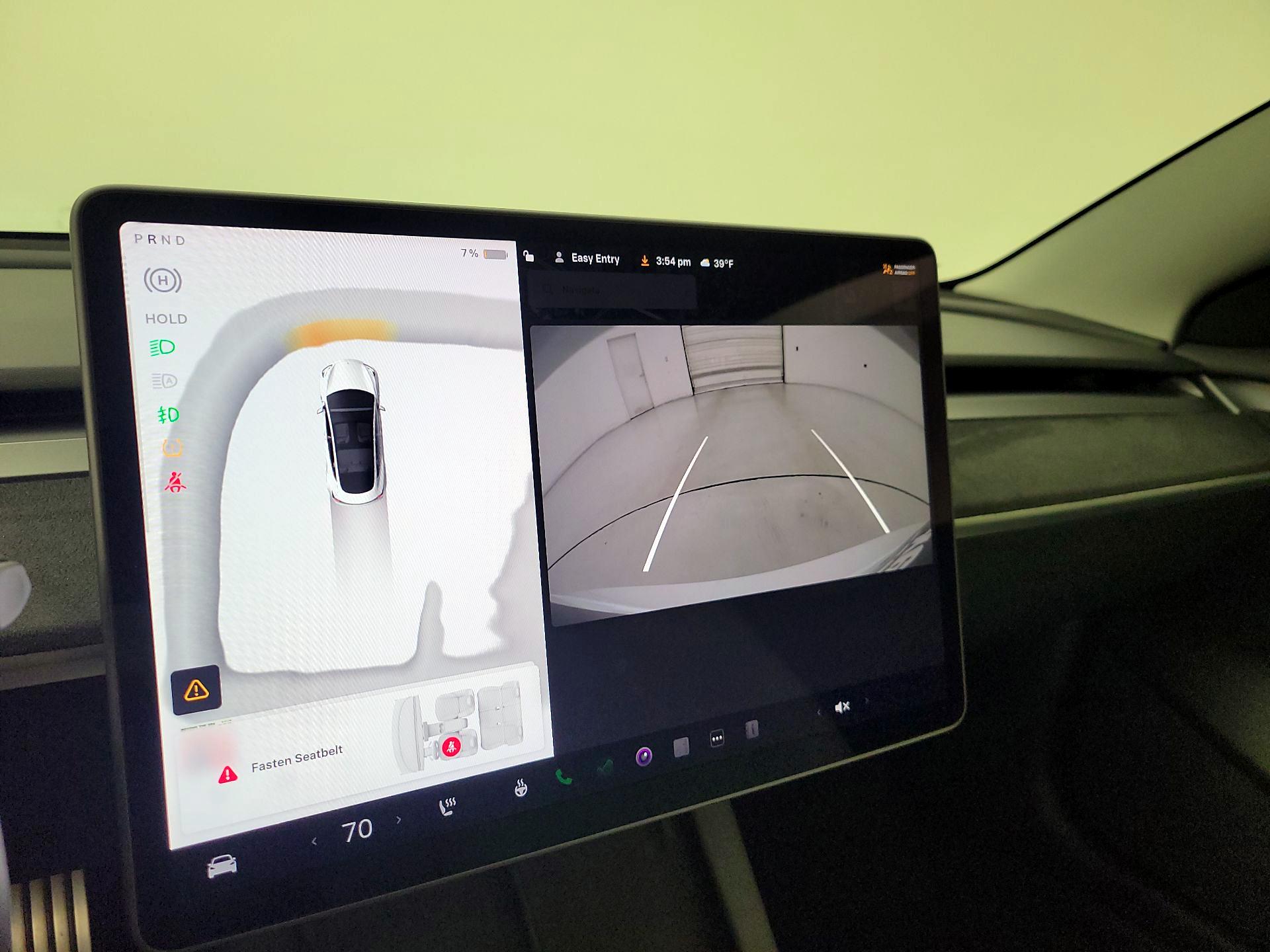 Thumbnail: 2022 Tesla Model 3 - 14