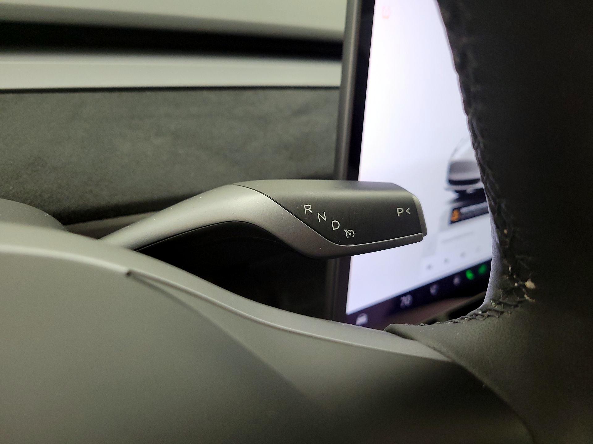 Thumbnail: 2022 Tesla Model 3 - 17