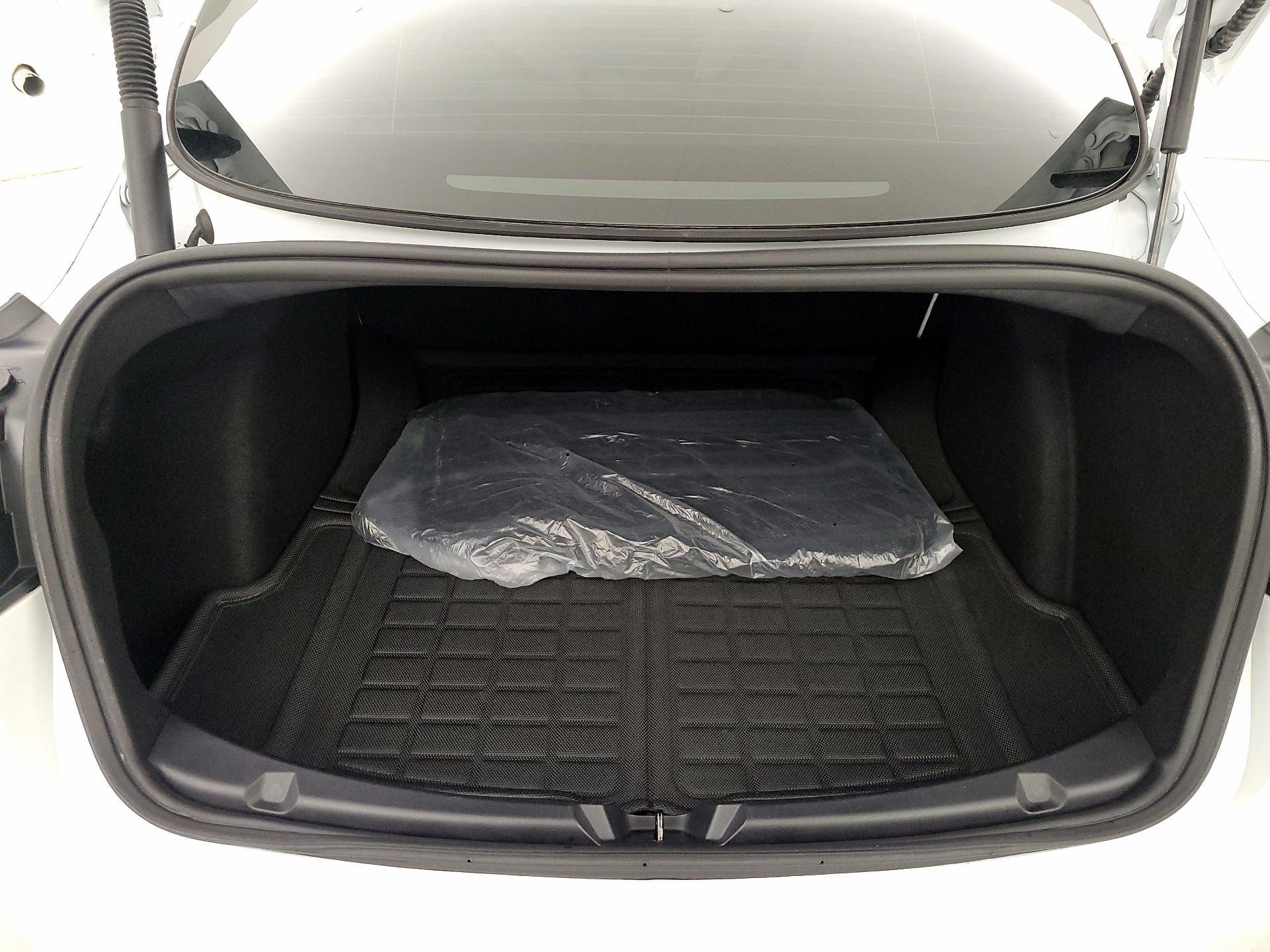 Thumbnail: 2022 Tesla Model 3 - 19