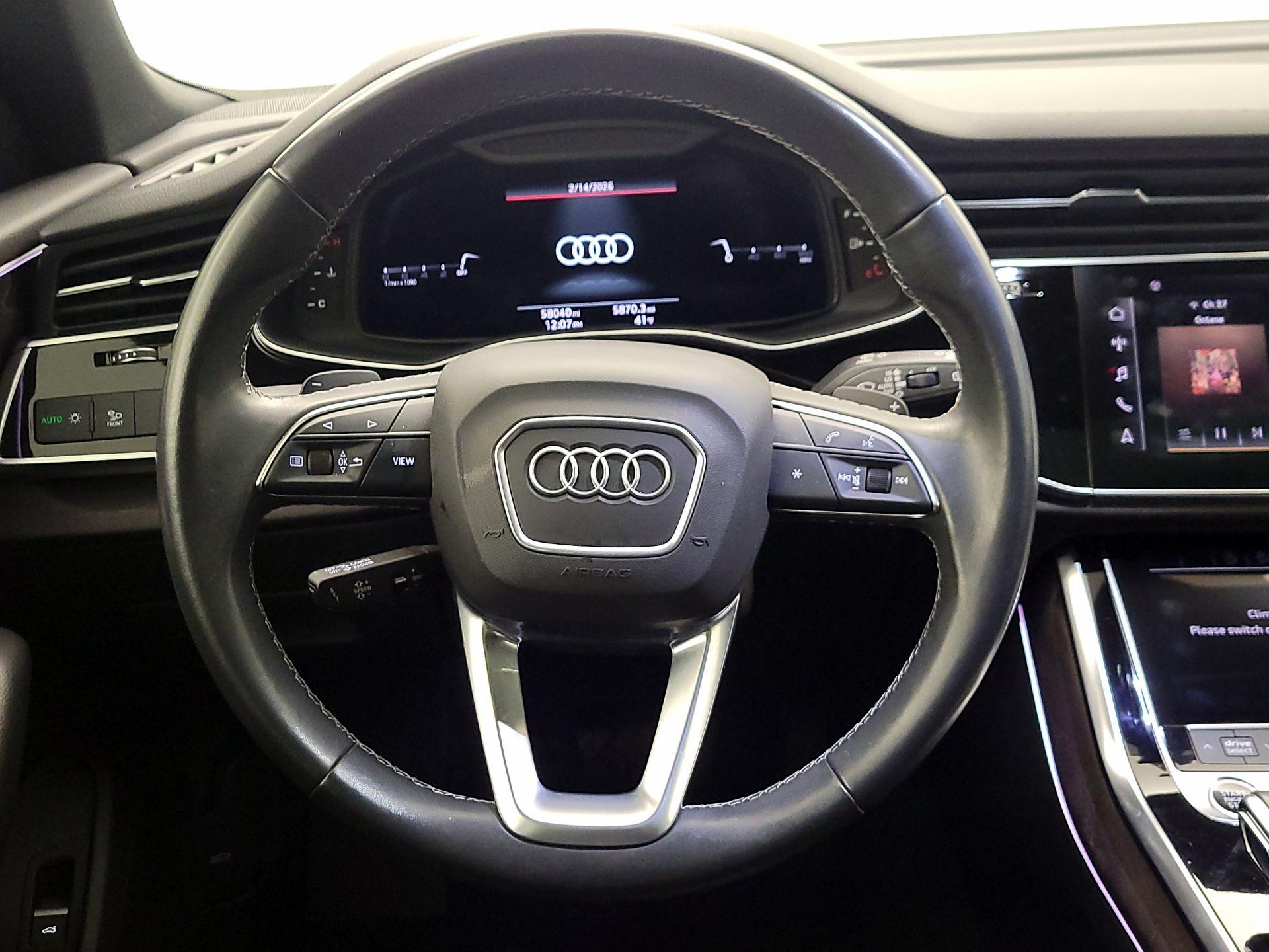 Thumbnail: 2021 Audi Q8 - 10