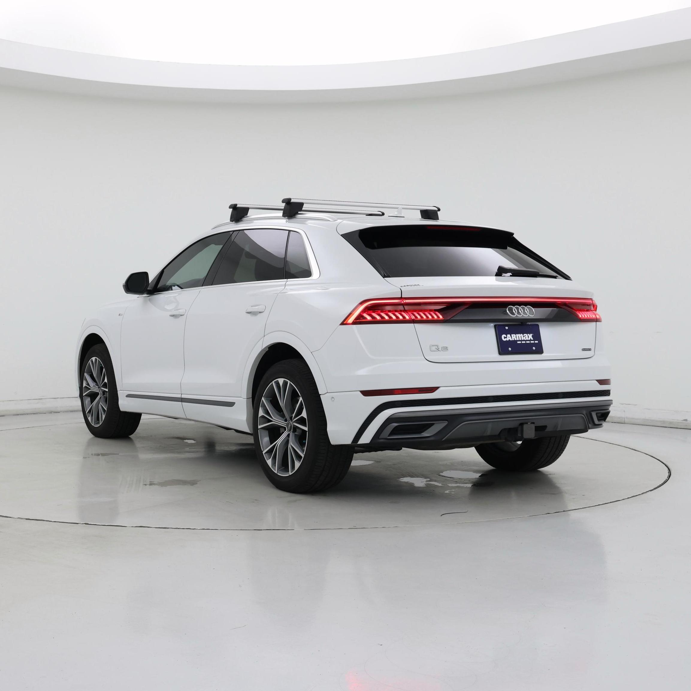 Thumbnail: 2021 Audi Q8 - 2