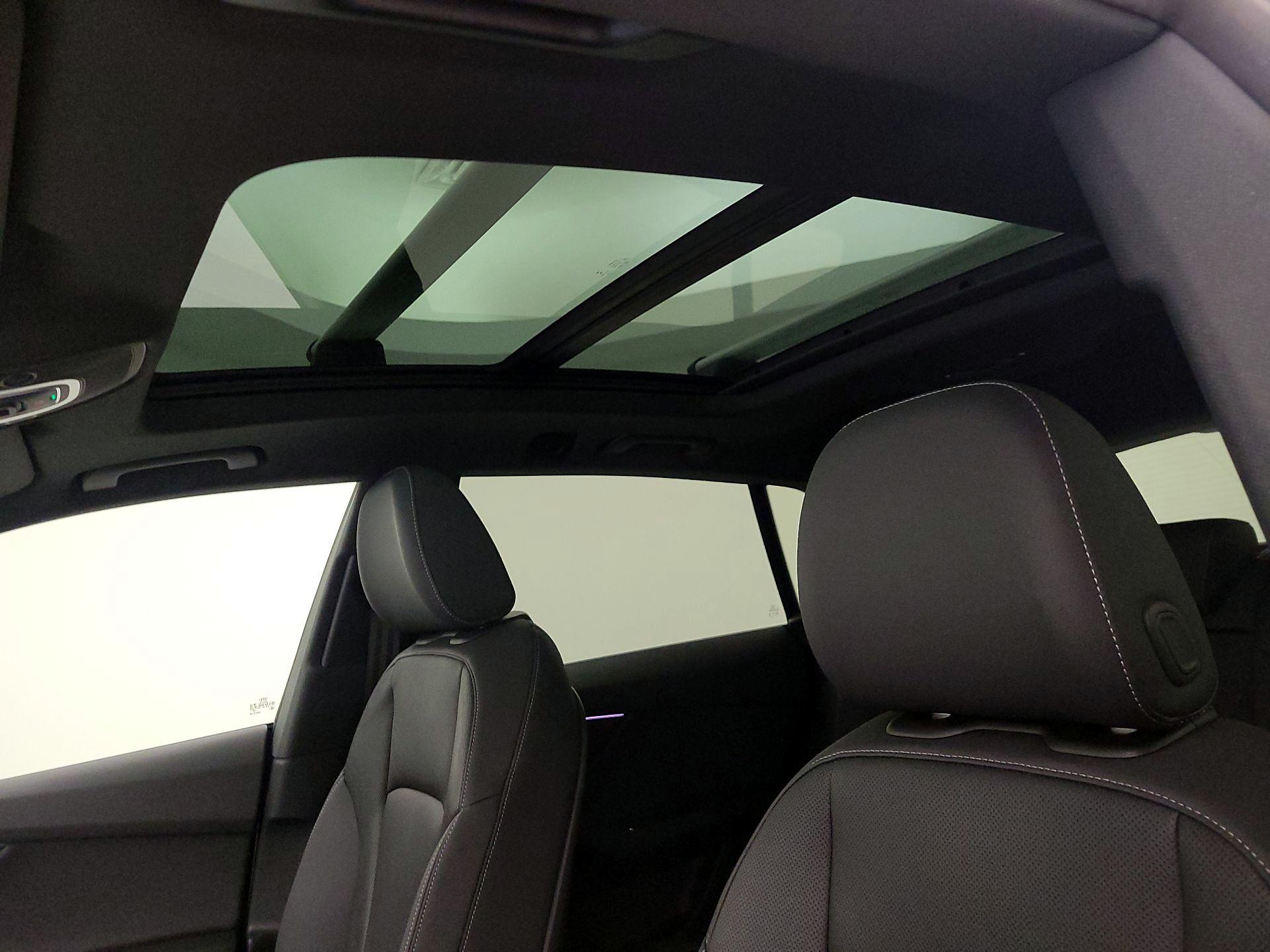 Thumbnail: 2021 Audi Q8 - 20