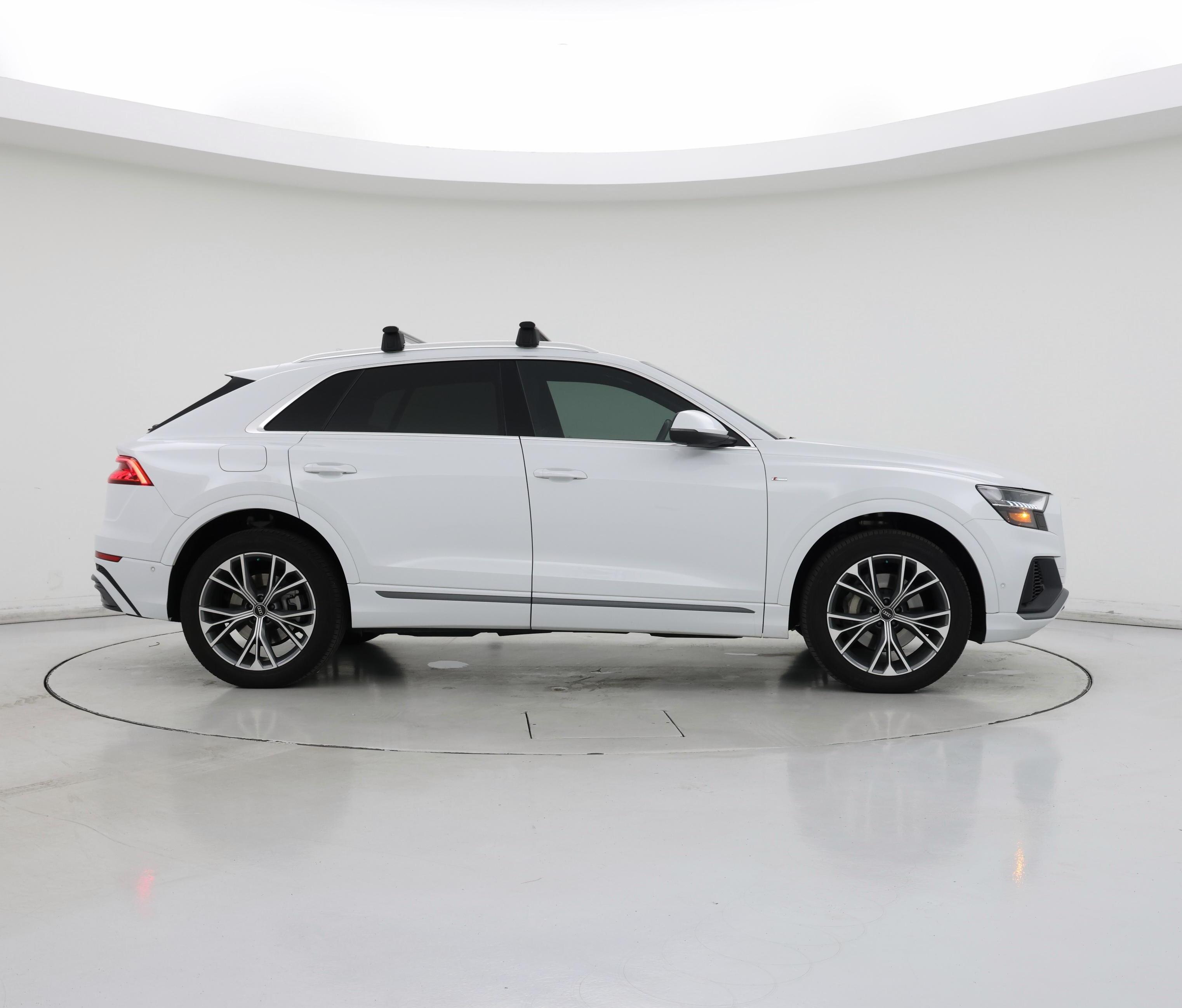 Thumbnail: 2021 Audi Q8 - 7