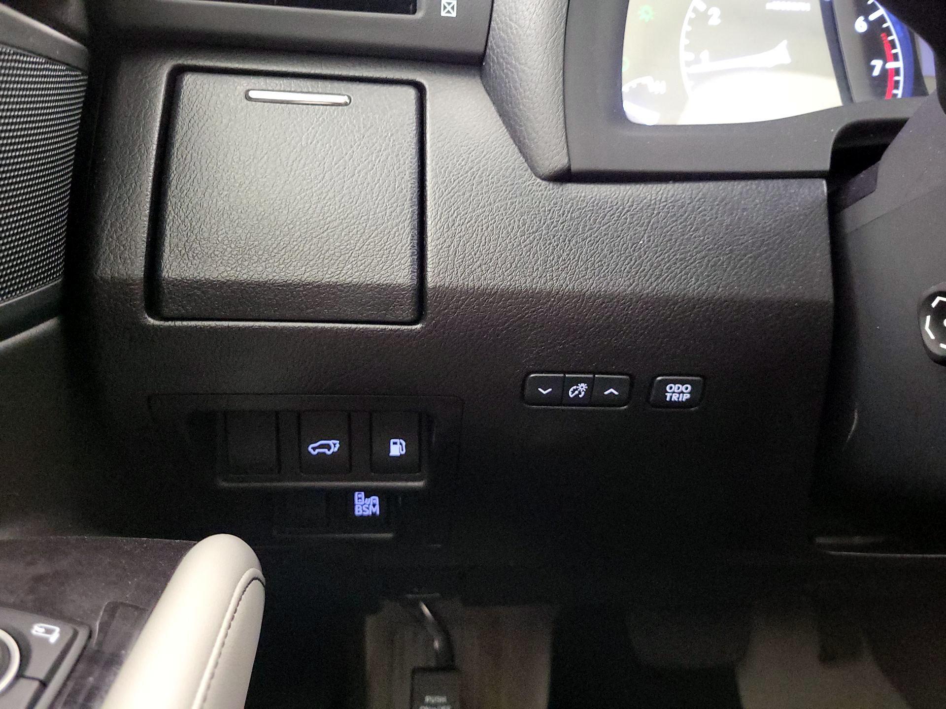 Thumbnail: 2015 Lexus RX - 13