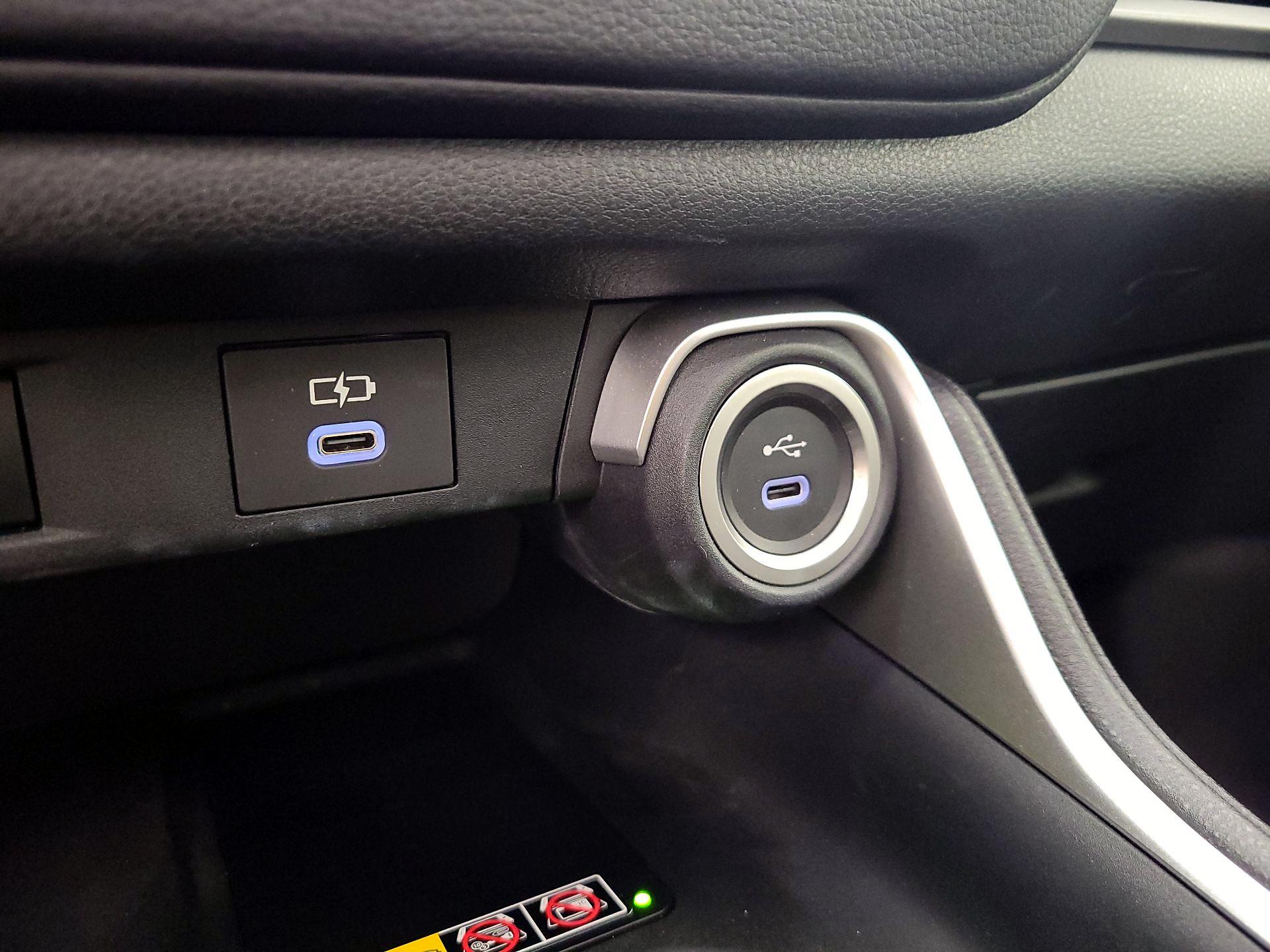 Thumbnail: 2024 Toyota Highlander - 18