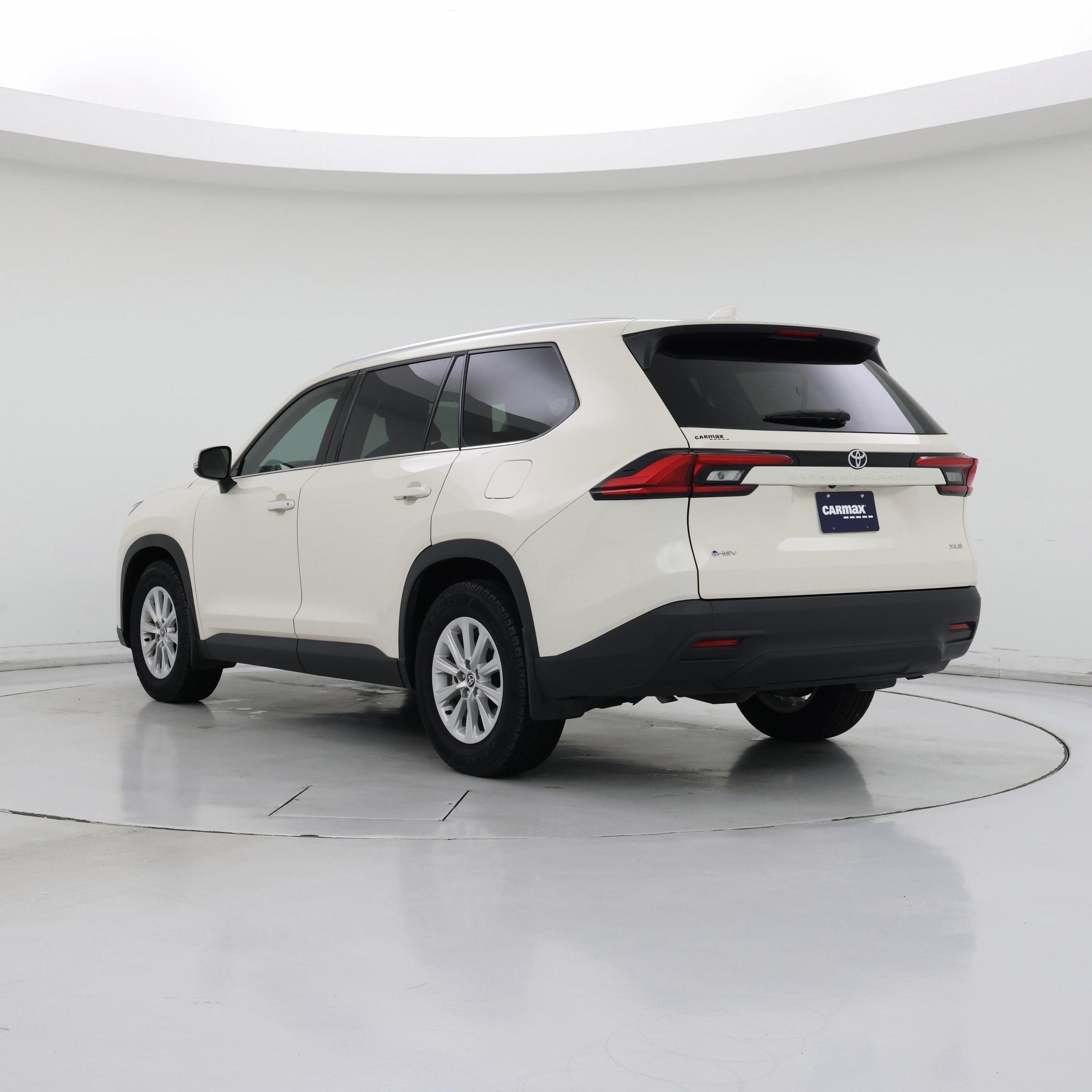 Thumbnail: 2024 Toyota Highlander - 2