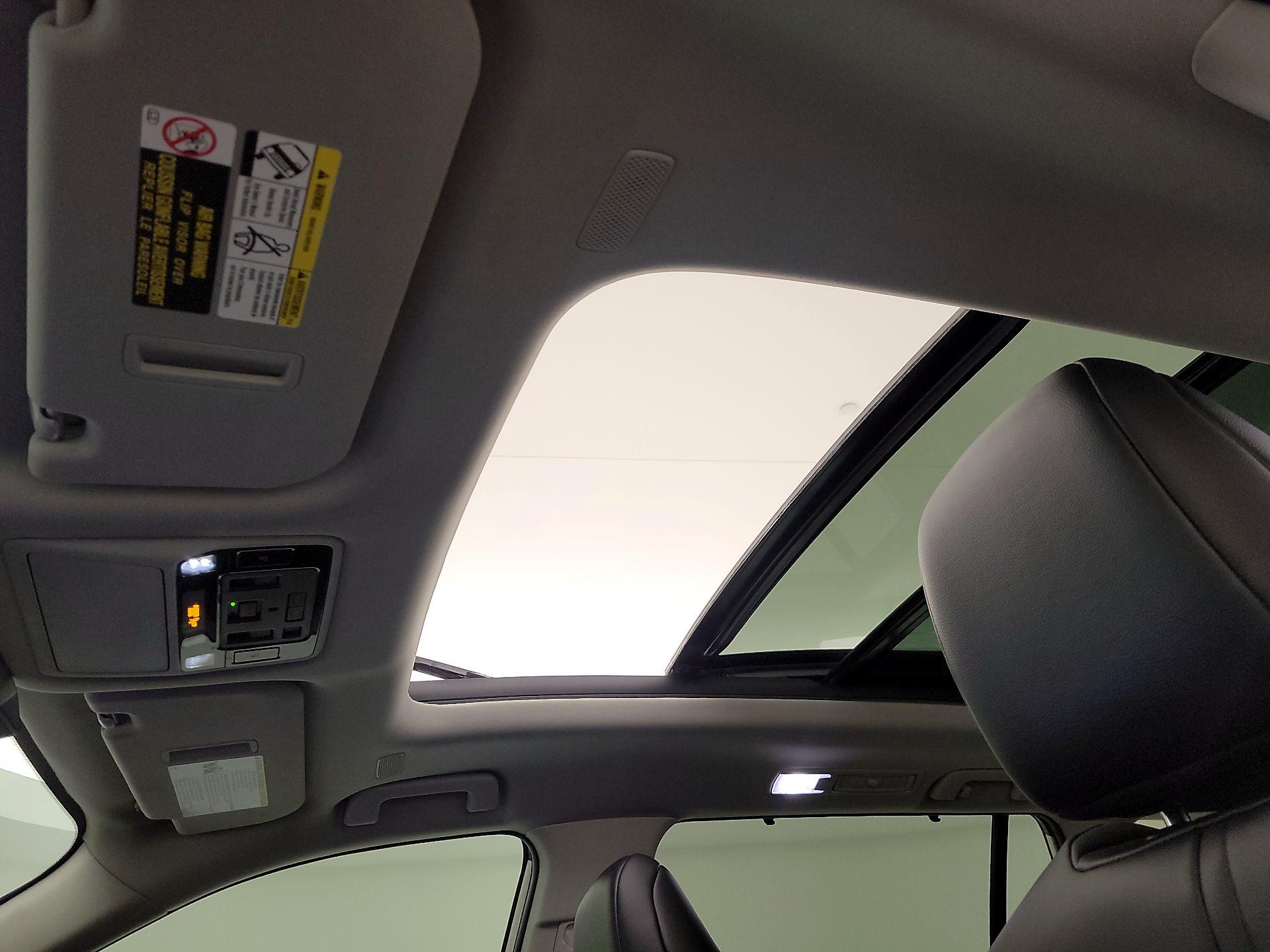 Thumbnail: 2024 Toyota Highlander - 19