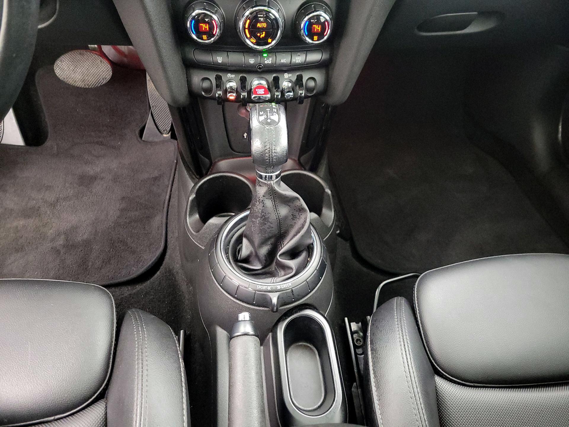 Thumbnail: 2016 MINI Cooper Hardtop - 16