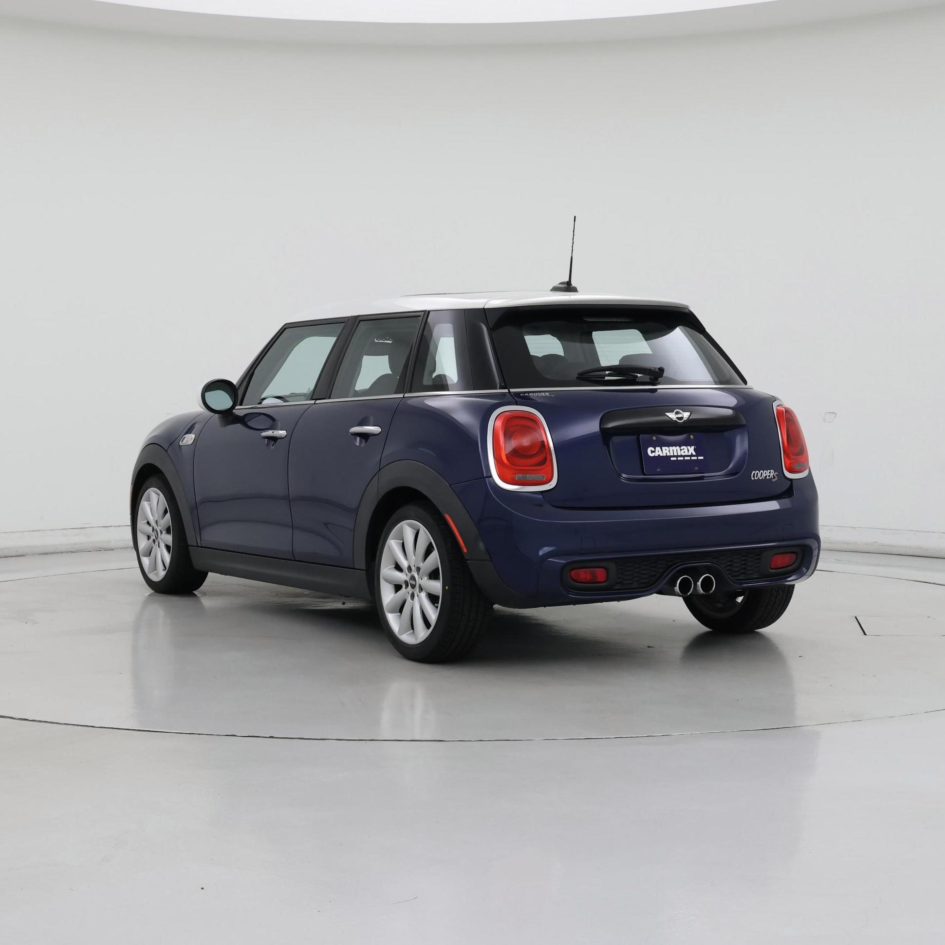 Thumbnail: 2016 MINI Cooper Hardtop - 2