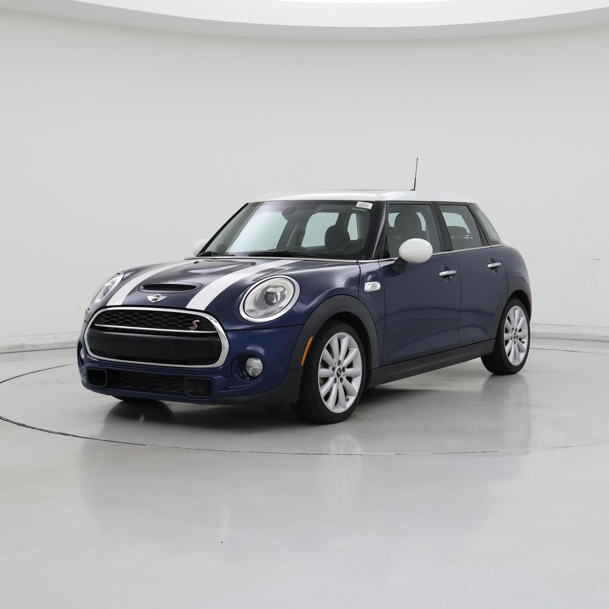 Thumbnail: 2016 MINI Cooper Hardtop - 4