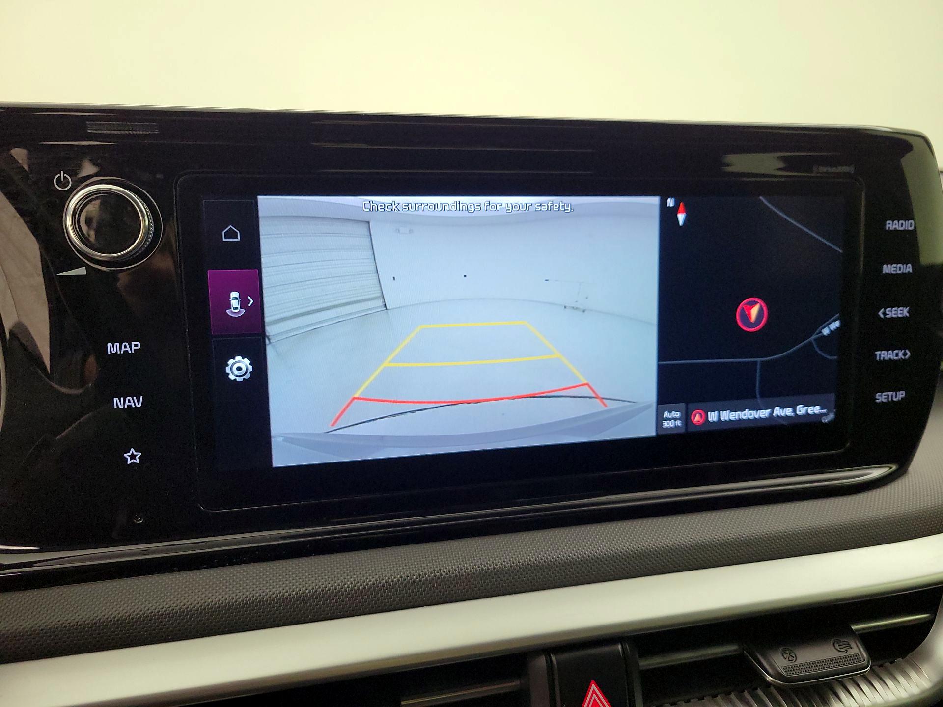 Thumbnail: 2022 Kia K5 - 15