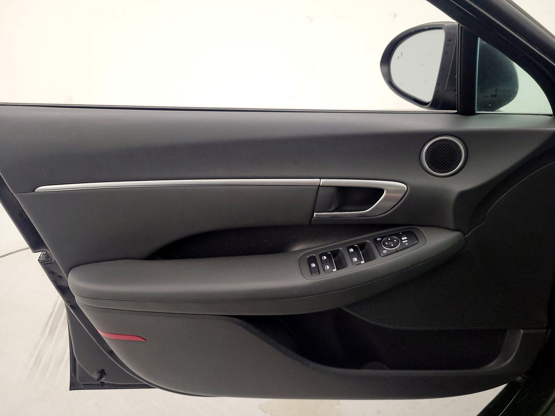 Thumbnail: 2021 Hyundai Sonata - 12