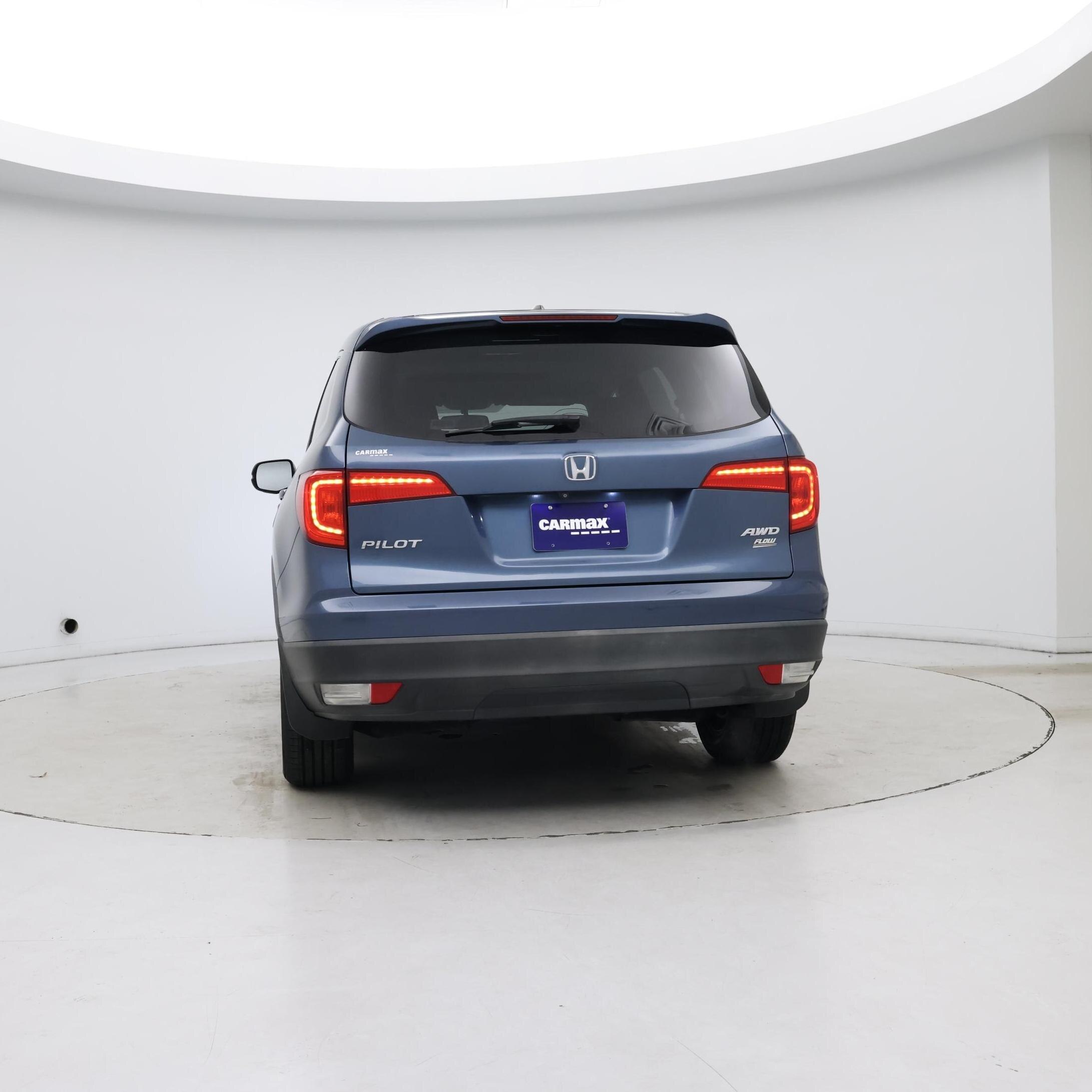 Thumbnail: 2017 Honda Pilot - 6