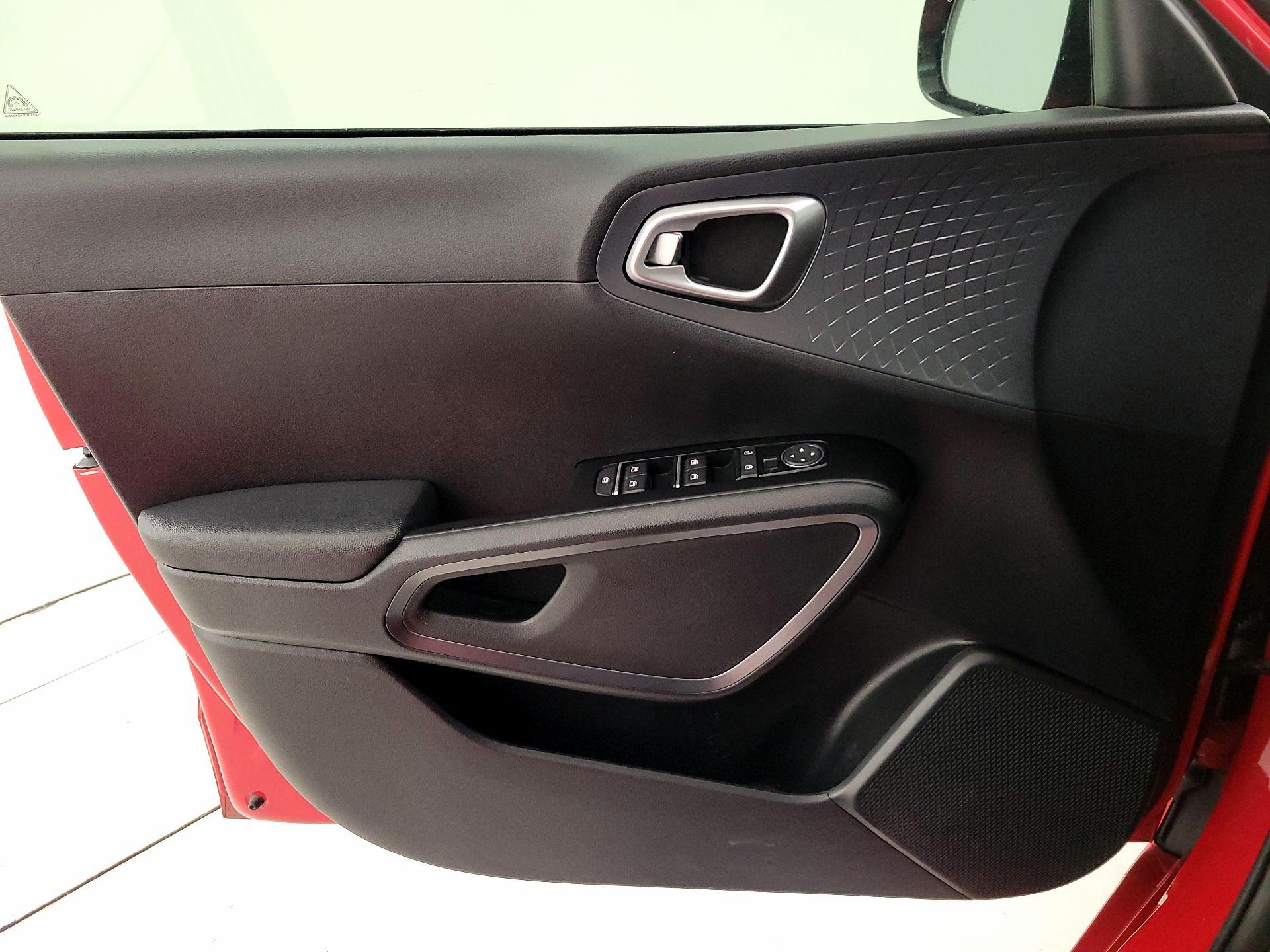 Thumbnail: 2021 Kia Soul - 12