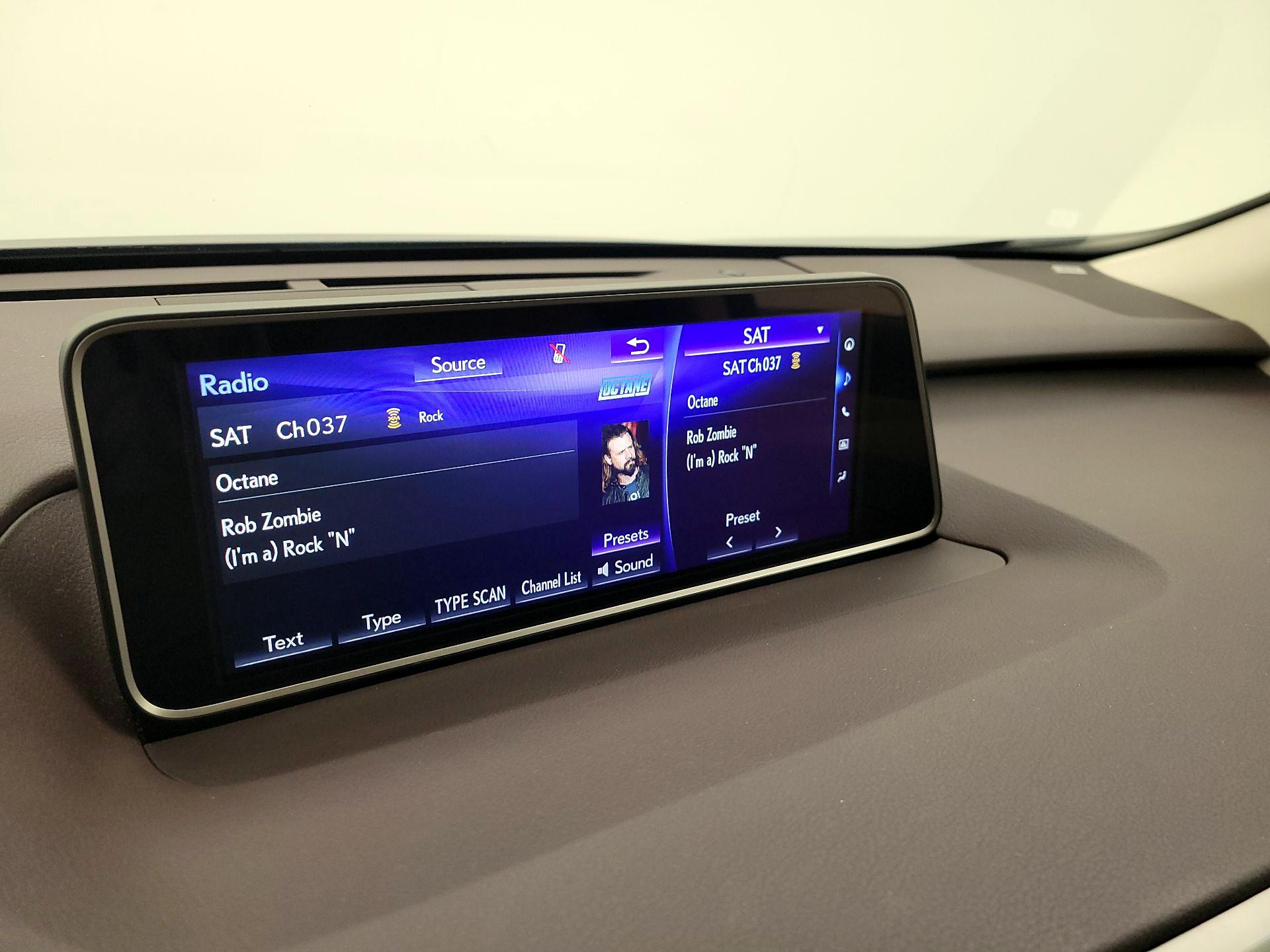 Thumbnail: 2018 Lexus RX - 16