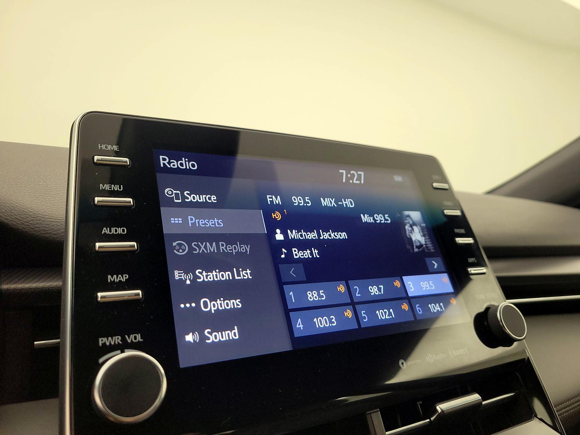 Thumbnail: 2019 Toyota Avalon - 15