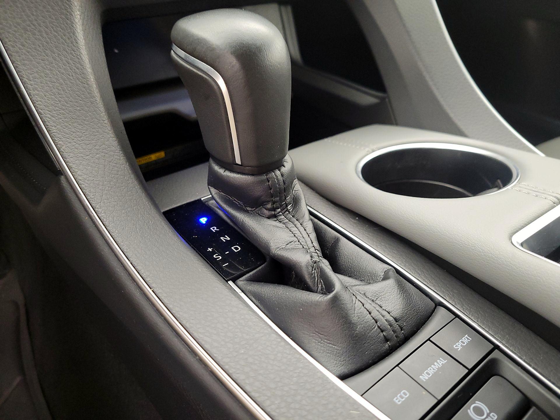 Thumbnail: 2019 Toyota Avalon - 17