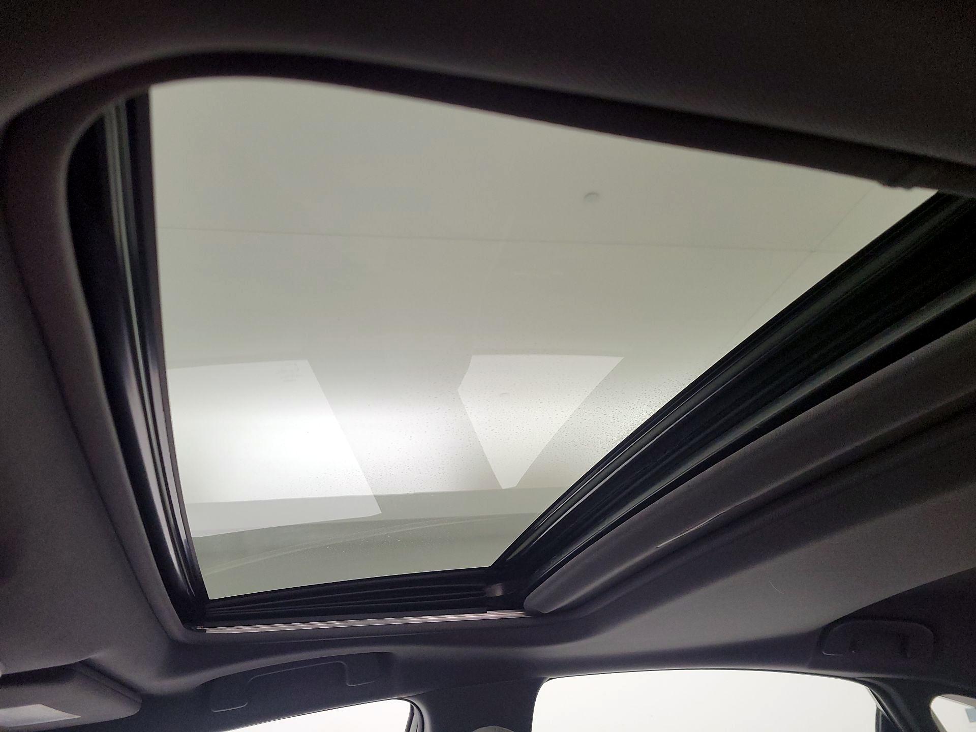 Thumbnail: 2019 Toyota Avalon - 19