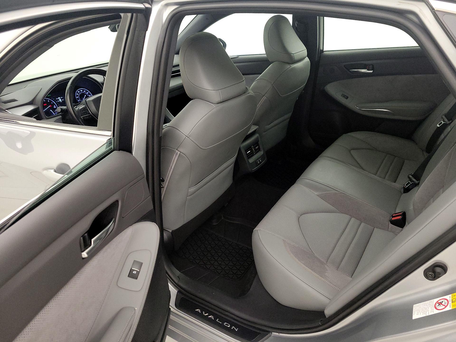 Thumbnail: 2019 Toyota Avalon - 20