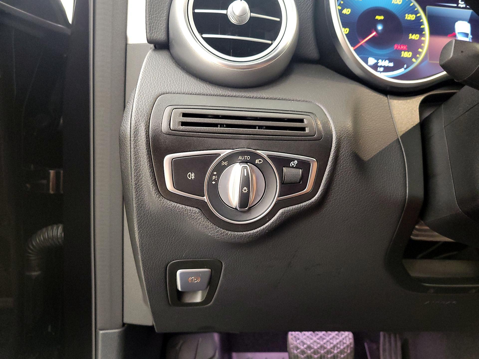 Thumbnail: 2021 Mercedes-Benz GLC - 13