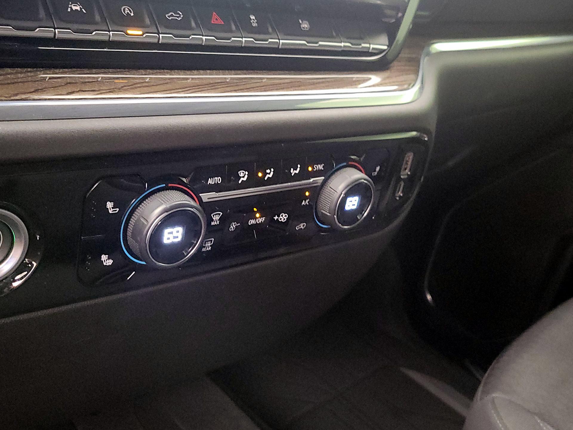 Thumbnail: 2023 Chevrolet Silverado 1500 - 16