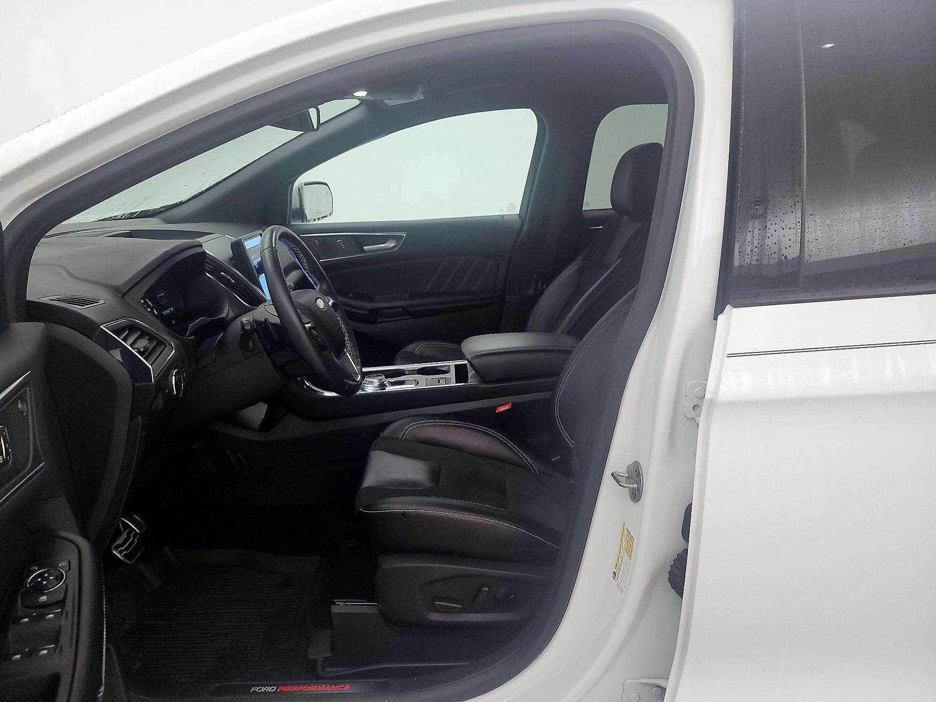 Thumbnail: 2022 Ford Edge - 11