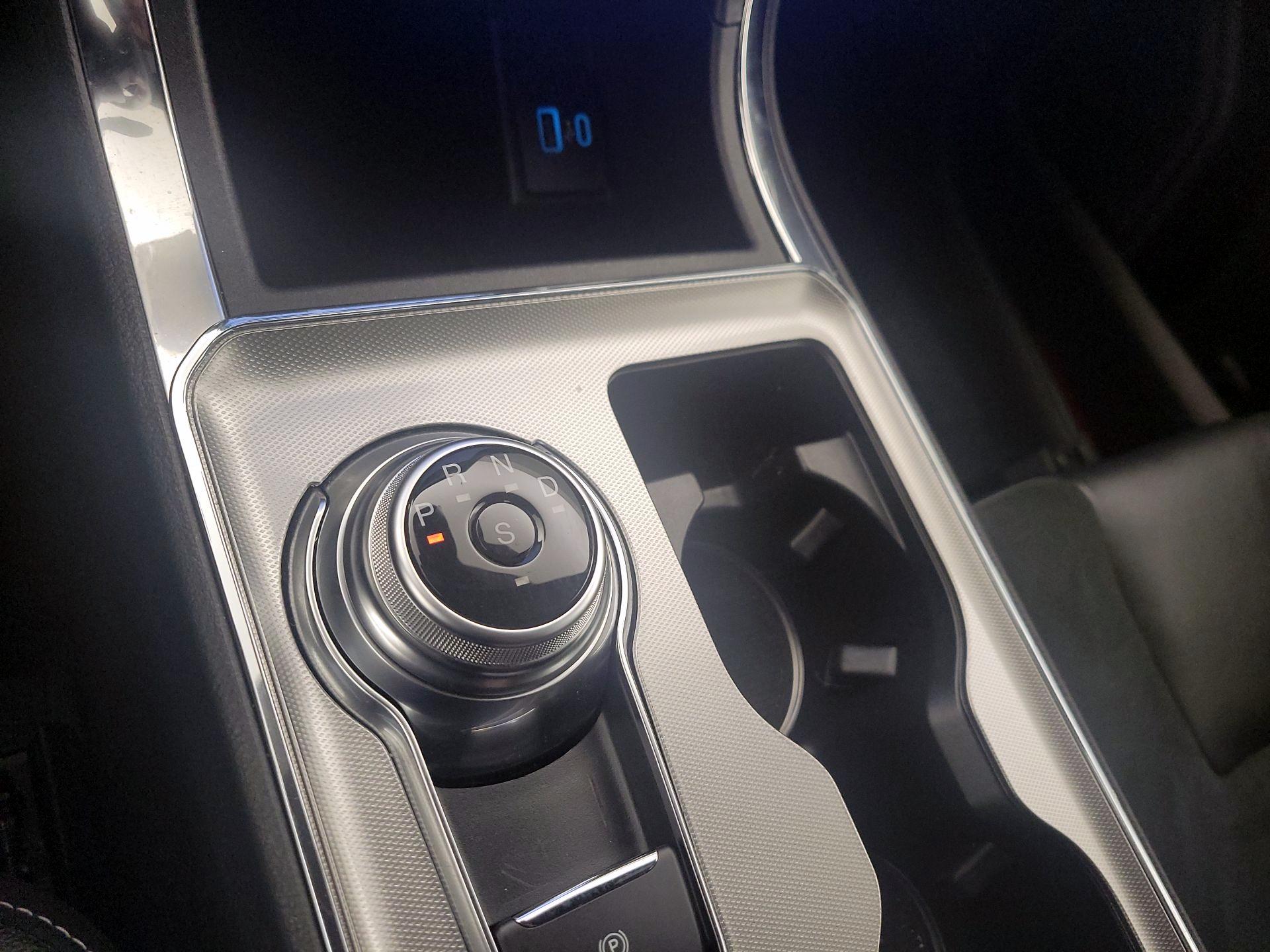 Thumbnail: 2022 Ford Edge - 17