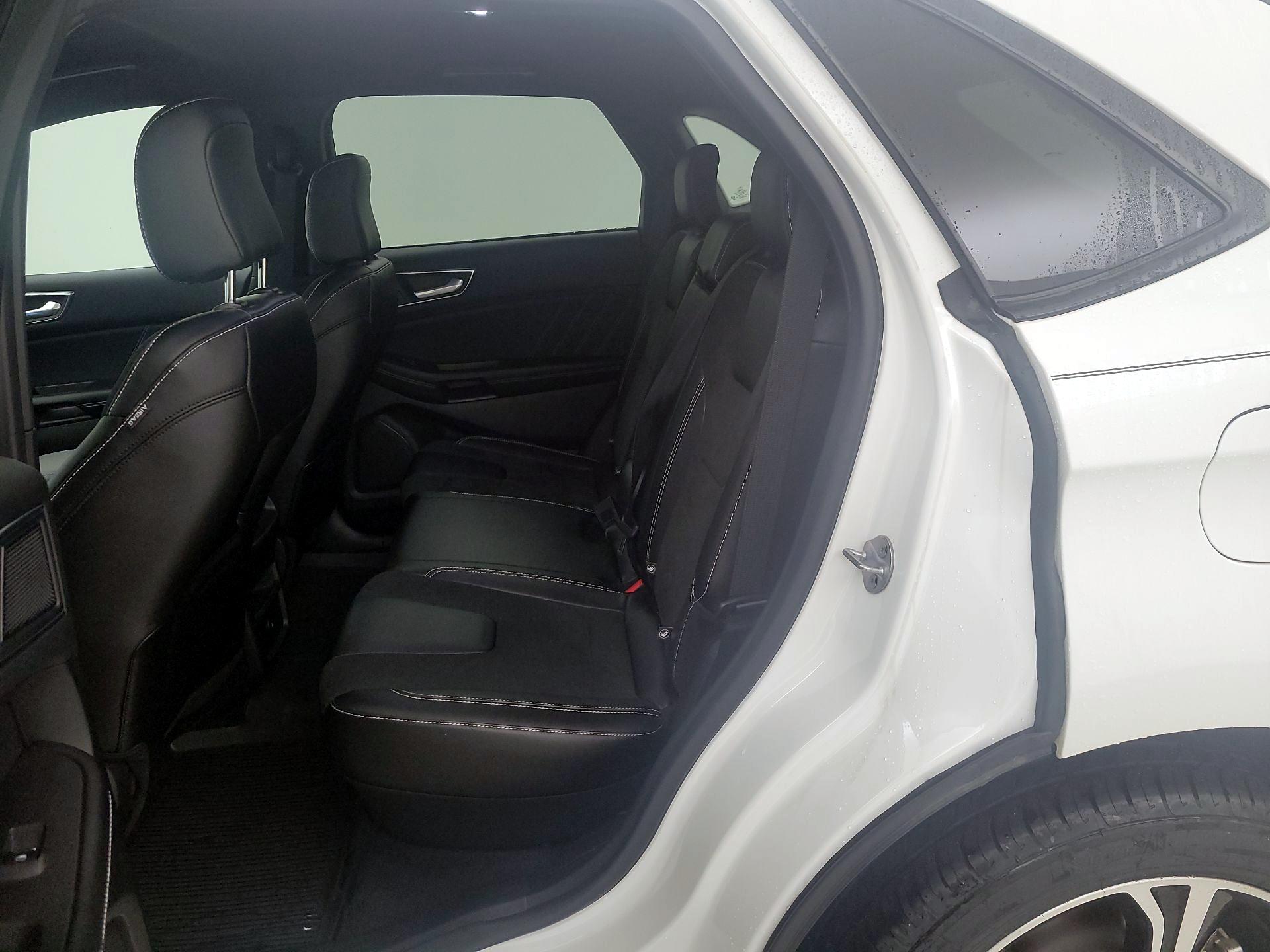 Thumbnail: 2022 Ford Edge - 19