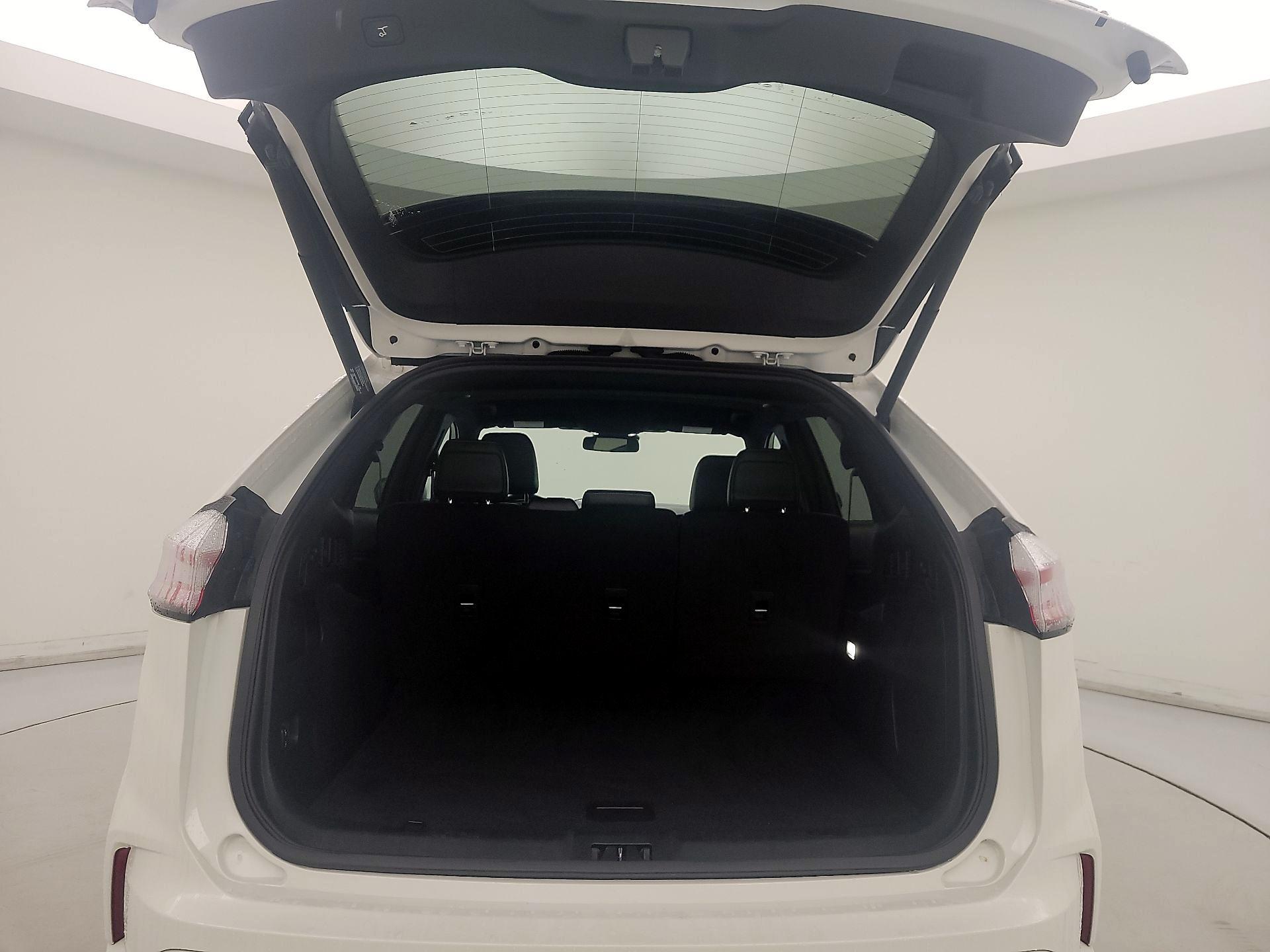 Thumbnail: 2022 Ford Edge - 20