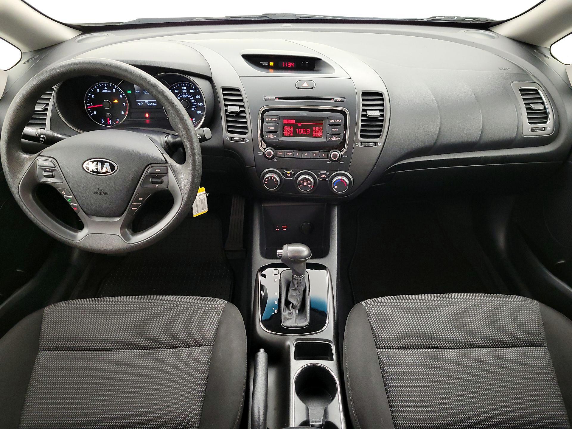 Thumbnail: 2017 Kia Forte - 9