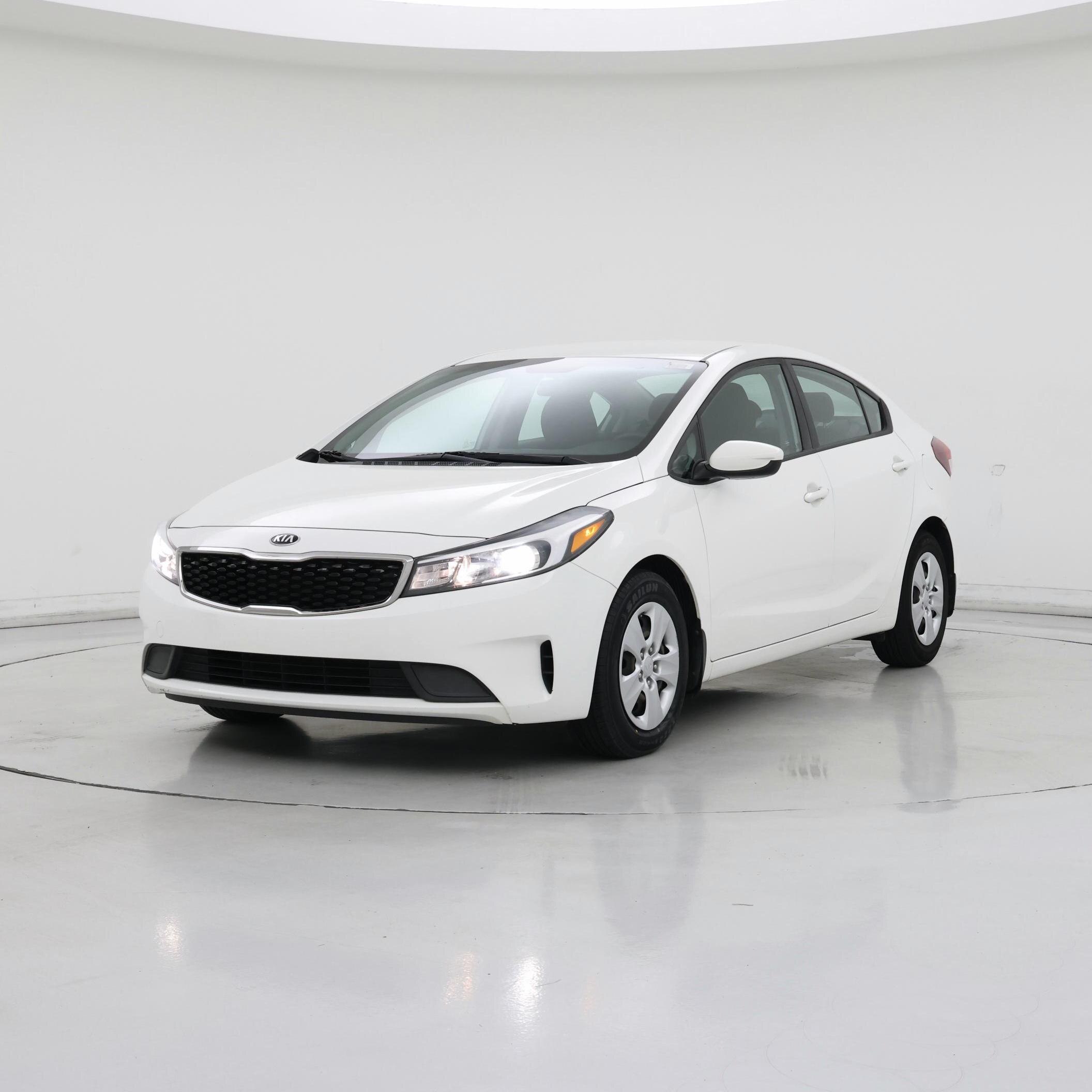 Thumbnail: 2017 Kia Forte - 4