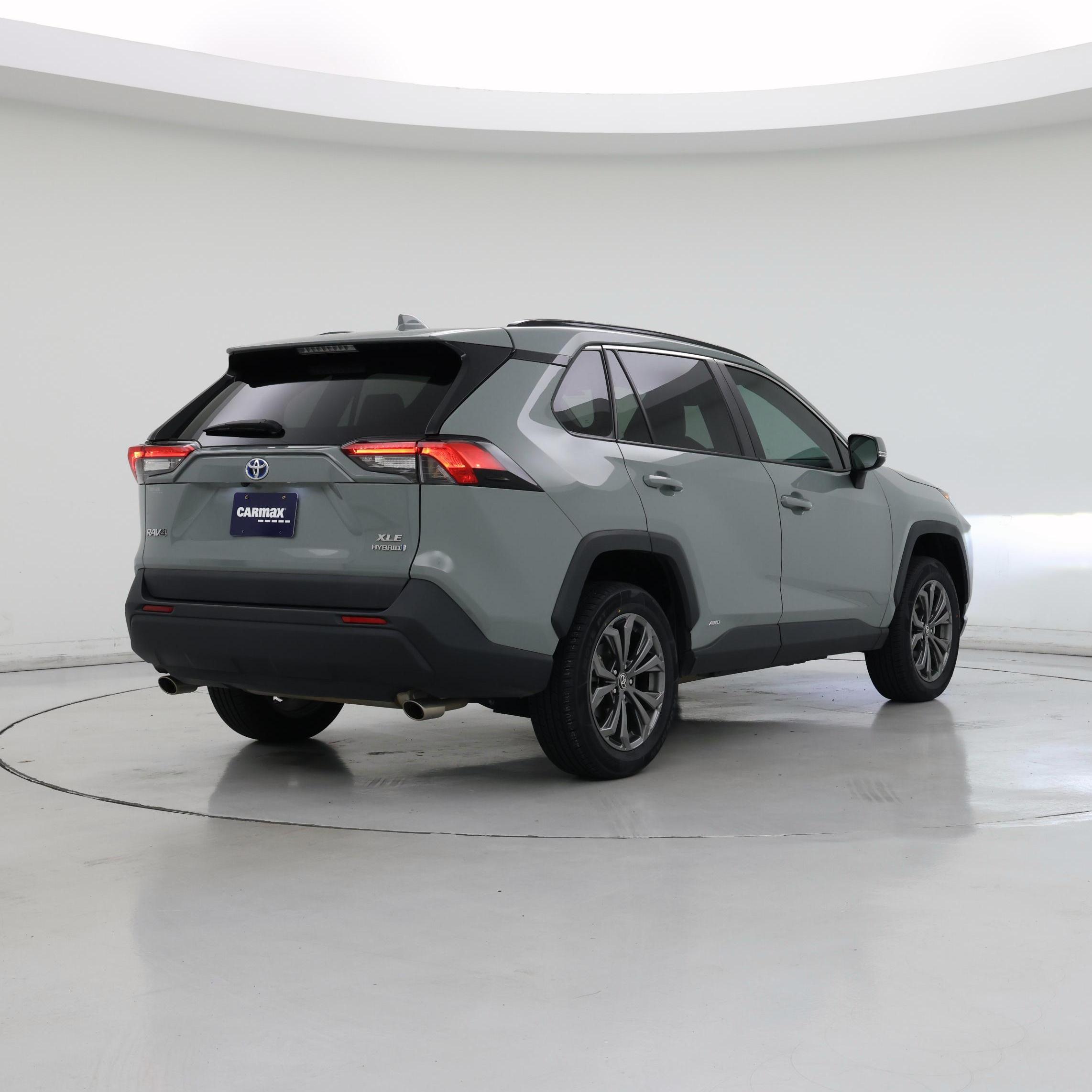 Thumbnail: 2022 Toyota RAV4 - 8