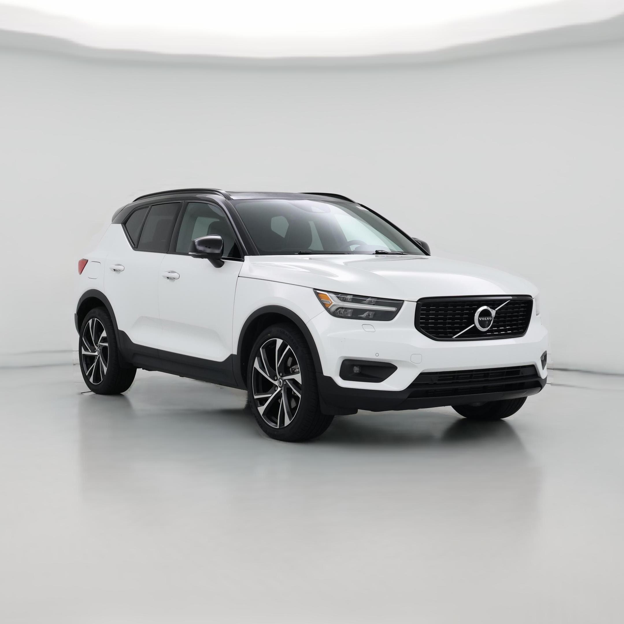 Thumbnail: 2022 Volvo XC40 - 1